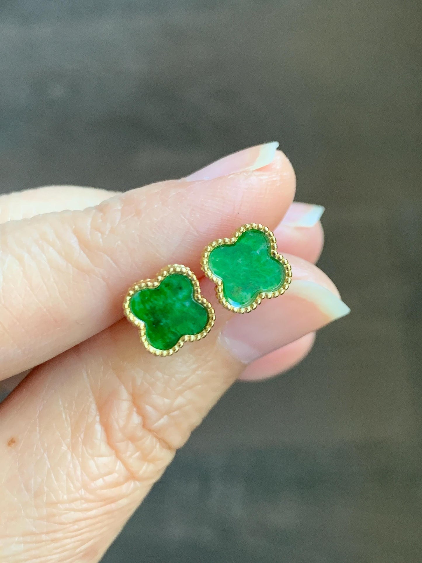 Natural Grade A Vibrant Green Jade Jadeite Clover Leaf Stud Earrings S925 Sterling Silver Yellow Gold Overlay 天然阳绿花青翡翠四叶草贝母银镶耳钉 C