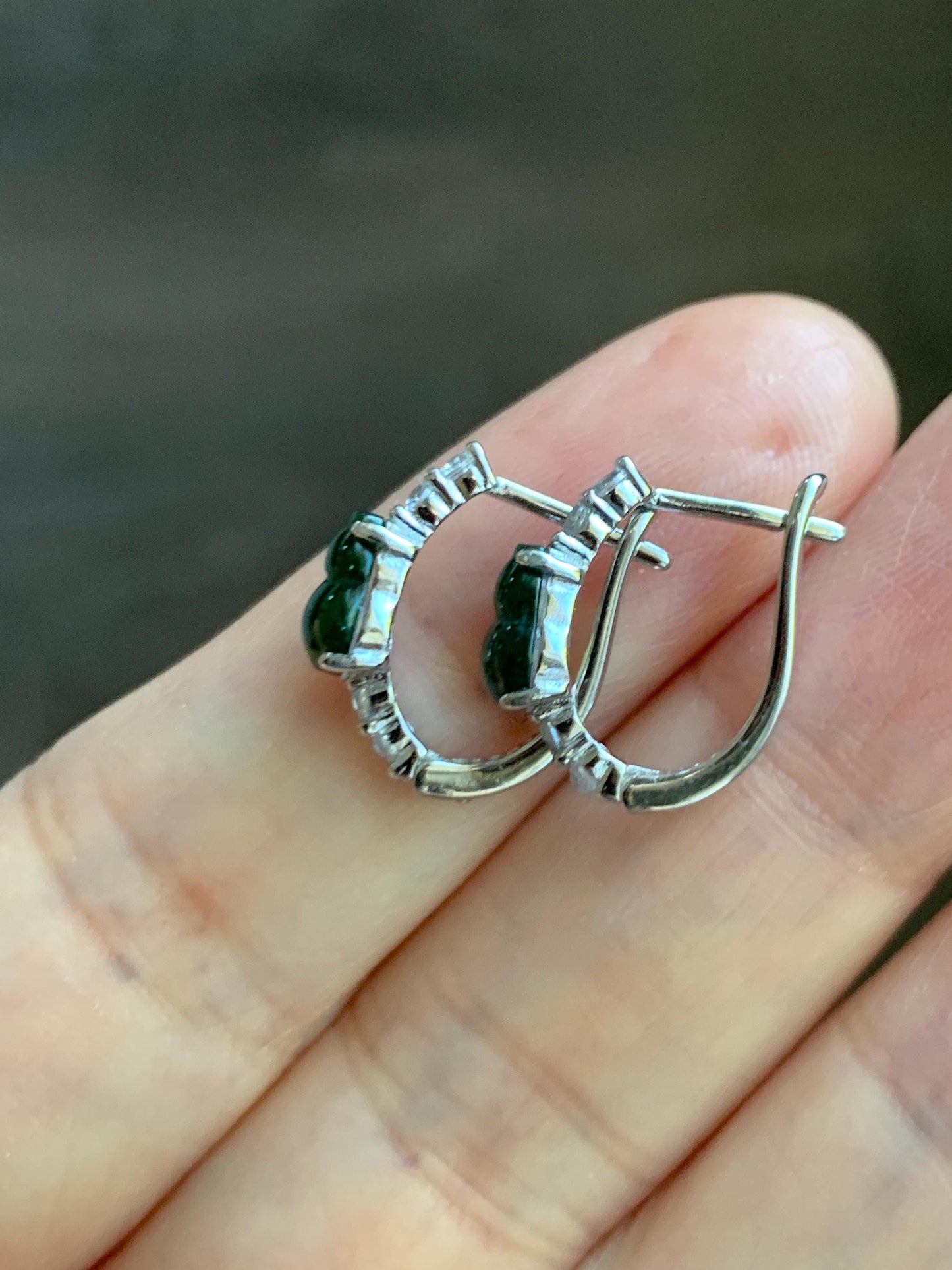 Natural Grade A Guatemalan Icy Translucent Vibrant Green Jade Jadeite Gourd Hulu Hoop Huggie Earrings Sterling Silver 天然冰危绿翡翠葫芦银镶耳包 WCH99
