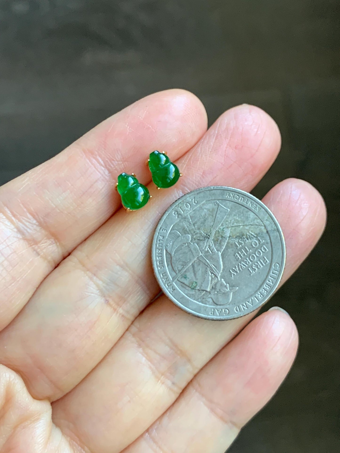 Natural Grade A Guatemalan Icy Translucent Vibrant Green Jade Jadeite Gourd Hulu Stud Earrings Sterling Silver 天然冰危绿翡翠葫芦银耳钉WHJ150B