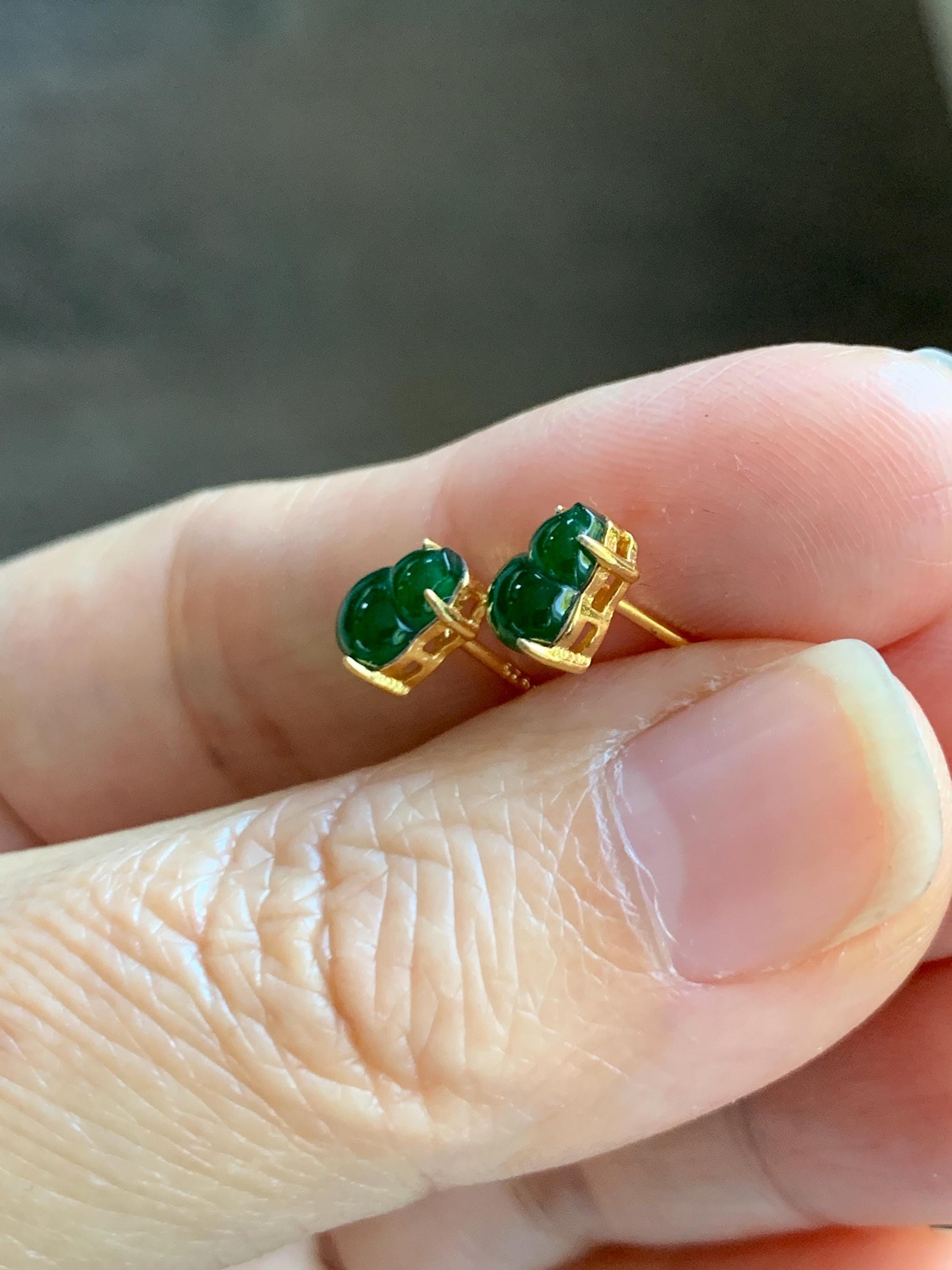 Natural Grade A Guatemalan Icy Translucent Vibrant Green Jade Jadeite Gourd Hulu Stud Earrings Sterling Silver 天然冰危绿翡翠葫芦银耳钉WHJ150B