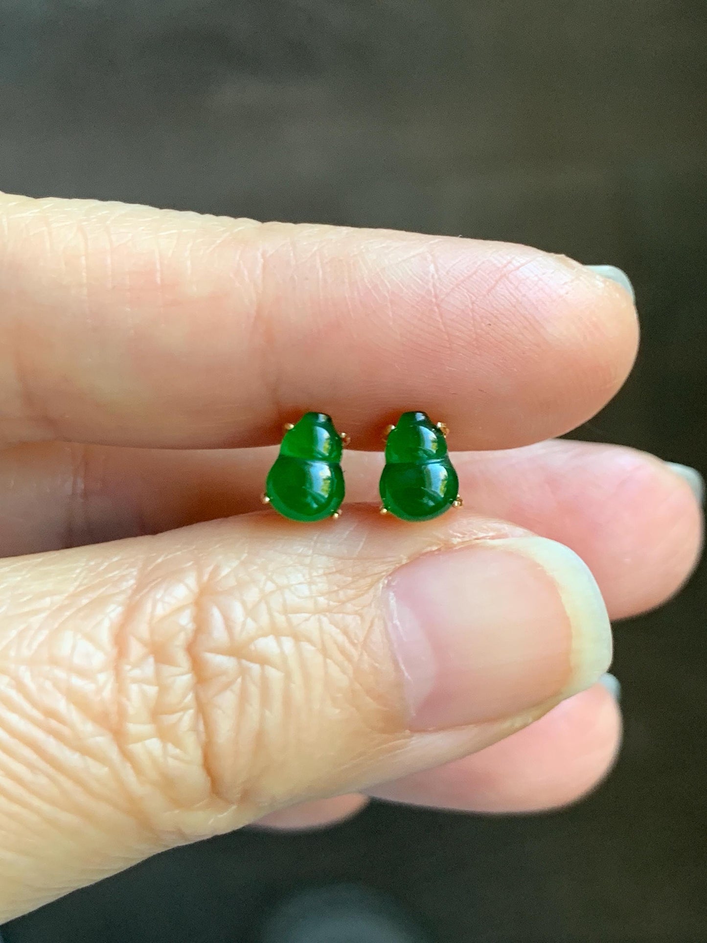 Natural Grade A Guatemalan Icy Translucent Vibrant Green Jade Jadeite Gourd Hulu Stud Earrings Sterling Silver 天然冰危绿翡翠葫芦银耳钉WHJ150B