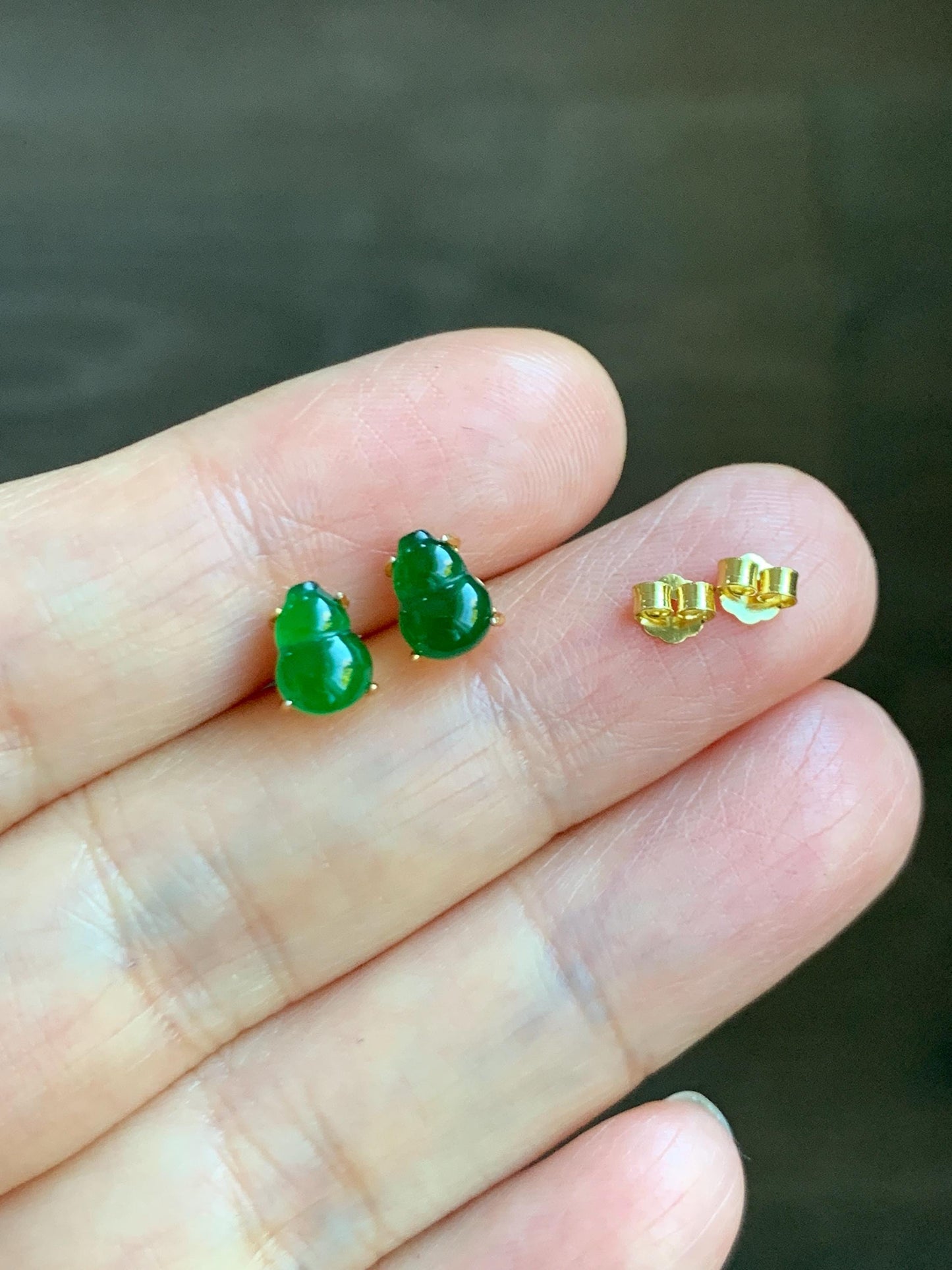 Natural Grade A Guatemalan Icy Translucent Vibrant Green Jade Jadeite Gourd Hulu Stud Earrings Sterling Silver 天然冰危绿翡翠葫芦银耳钉WHJ150B