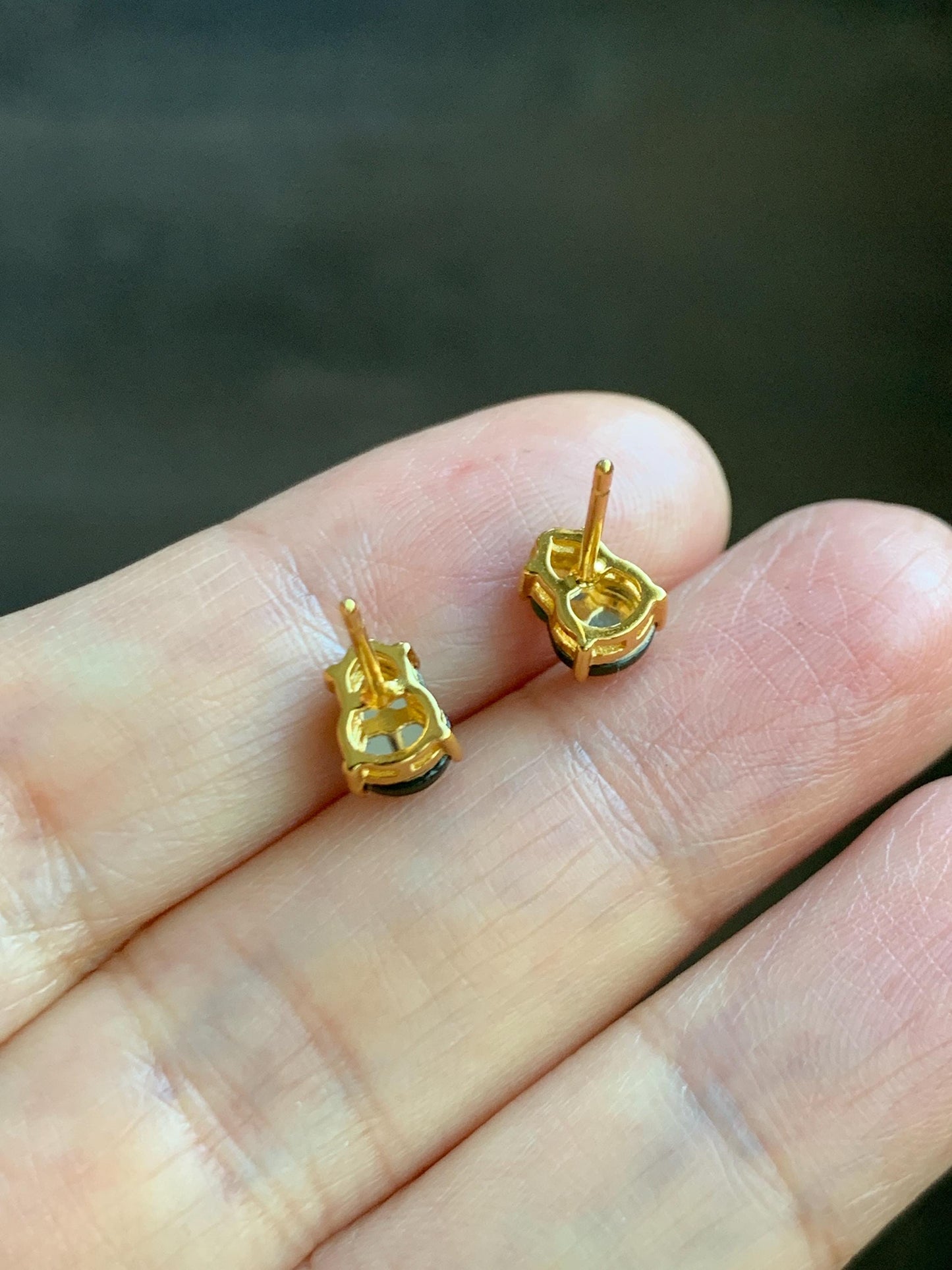 Natural Grade A Guatemalan Icy Translucent Vibrant Green Jade Jadeite Gourd Hulu Stud Earrings Sterling Silver 天然冰危绿翡翠葫芦银耳钉WHJ150B