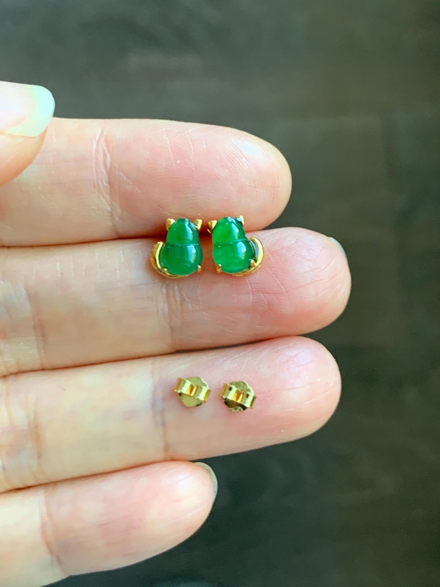 Natural Grade A Guatemalan Icy Translucent Vibrant Green Jade Jadeite Gourd Hulu Cat Stud Earrings Sterling Silver 天然冰危绿翡翠葫芦猫咪耳钉WHJ150A