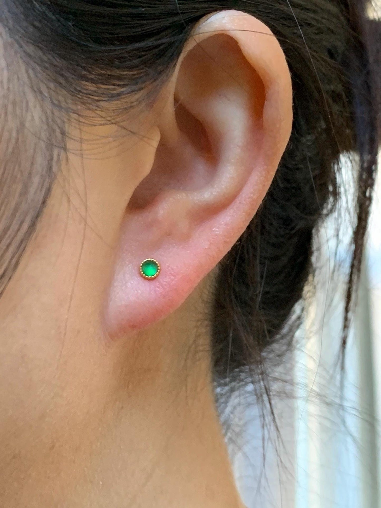 Natural Grade A Guatemalan Icy Translucent Vibrant Green Jade Jadeite Faceted Petite Stud Earrings Sterling Silver 天然冰危绿翡翠切割面耳钉 QGW105A