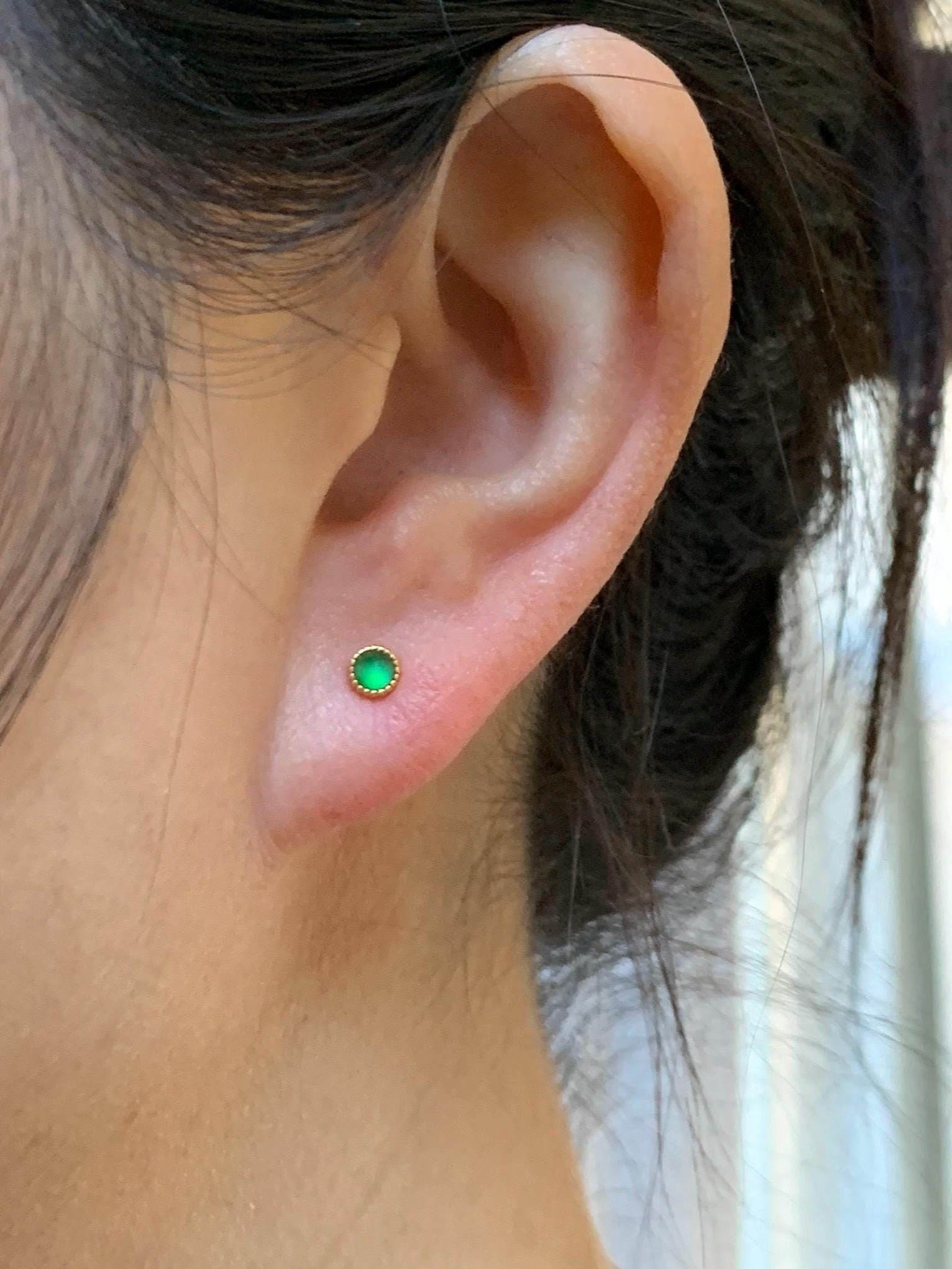 Natural Grade A Guatemalan Icy Translucent Vibrant Green Jade Jadeite Faceted Petite Stud Earrings Sterling Silver 天然冰危绿翡翠切割面耳钉 QGW105A