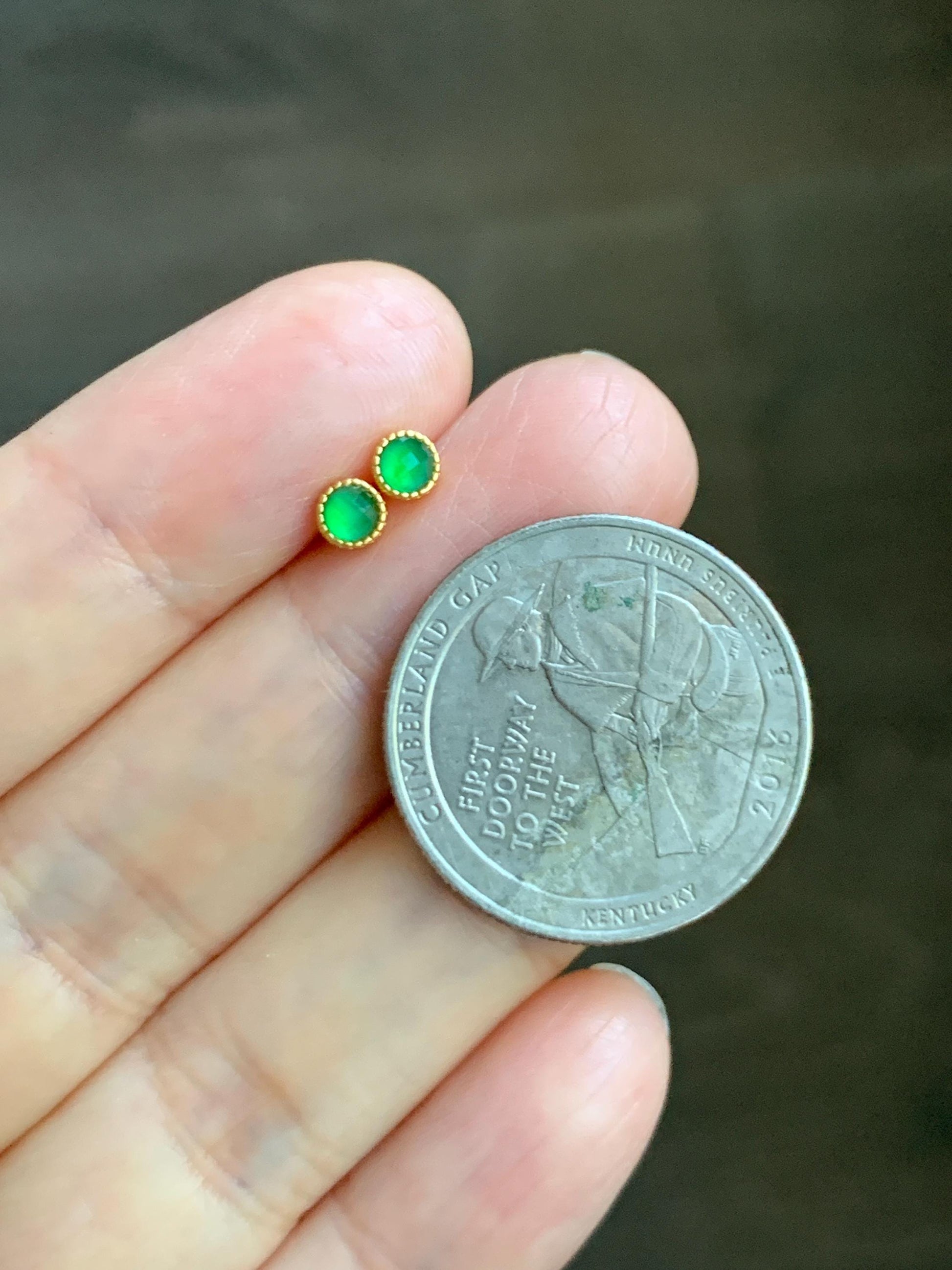 Natural Grade A Guatemalan Icy Translucent Vibrant Green Jade Jadeite Faceted Petite Stud Earrings Sterling Silver 天然冰危绿翡翠切割面耳钉 QGW105A