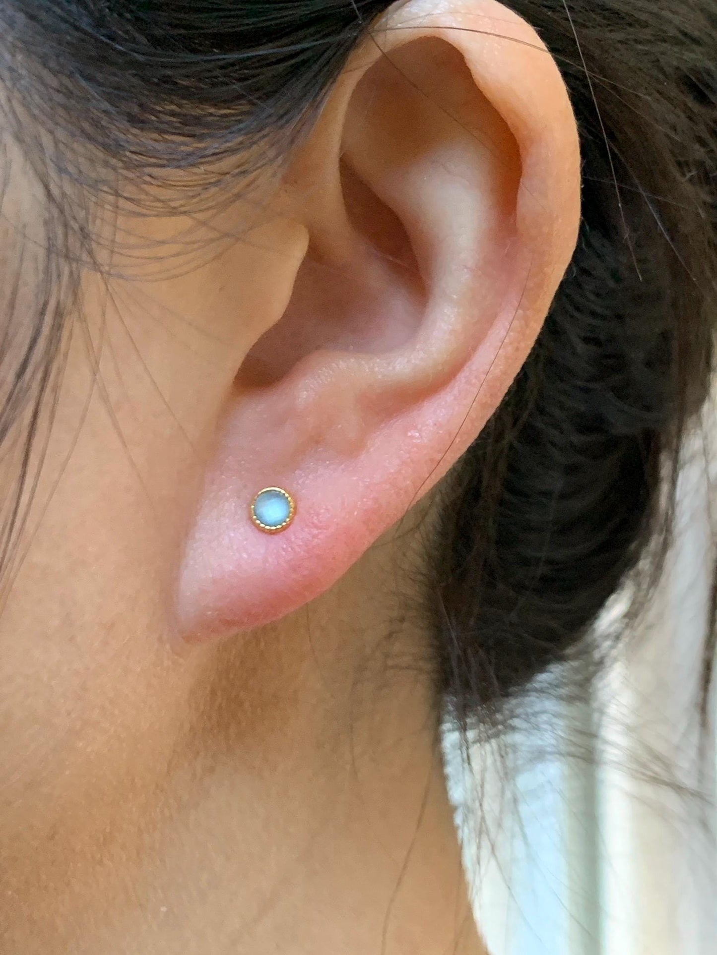 Natural Grade A Guatemalan Icy Translucent Pastel Blue Jade Jadeite Faceted Petite Stud Earrings Sterling Silver 天然冰危浅蓝翡翠切割面耳钉 QGW105C