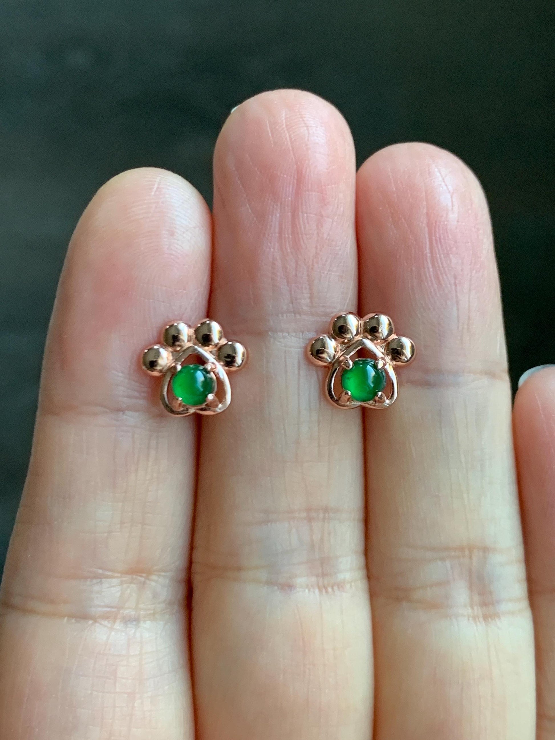Natural Grade A Guatemalan Icy Translucent Vibrant Green Jade Jadeite Paw Print Stud Earrings Sterling Silver RG Overlay 天然冰危绿翡翠爪印耳钉 WLP55
