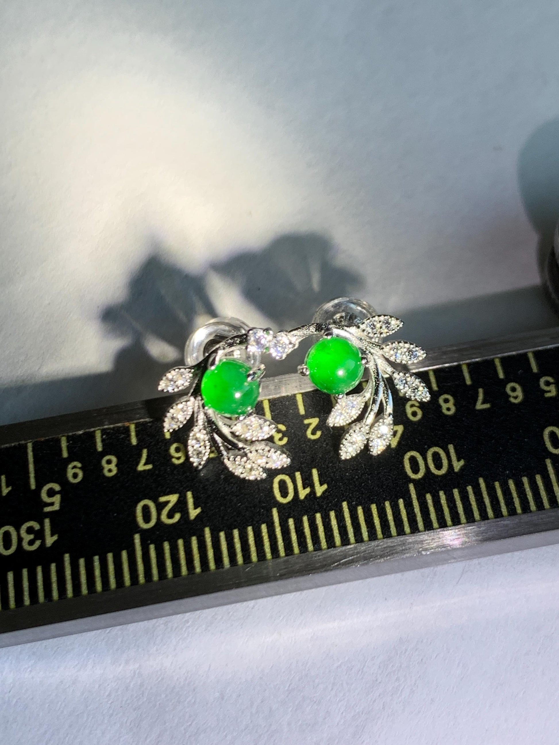 Natural Grade A Guatemalan Icy Translucent Vibrant Green Jade Jadeite Stud Earrings Sterling Silver 天然冰危绿翡翠耳钉 WXH55
