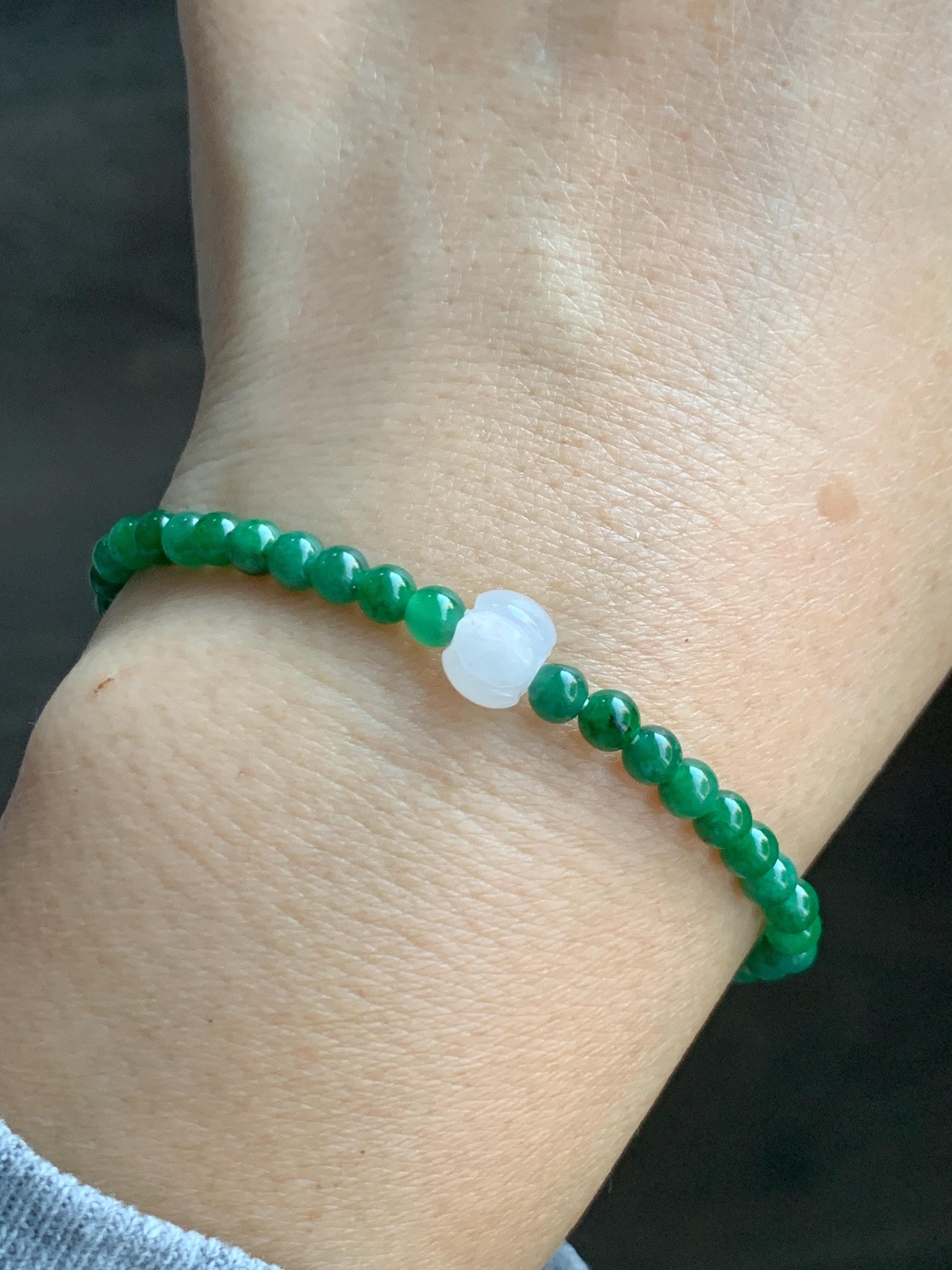 Natural Grade A Icy Translucent Vibrant Green Jade Jadeite Petite Beads Icy White Lotus Bead Beaded Bracelet 6.5” 5g 天然冰阳绿翡翠圆珠白冰莲花珠手串 XML220