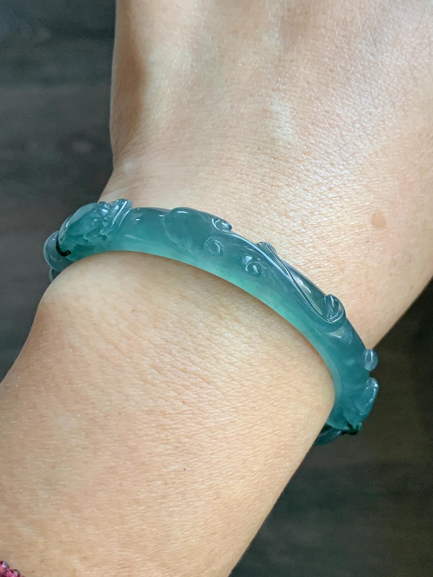 Natural Grade A Guatemalan Icy Highly Translucent Teal Blue Jade Jadeite Dragon Hook Cuff Beaded Bracelet 6.75" 19g 天然高冰危蓝龙钩手牌手串 GLG350S