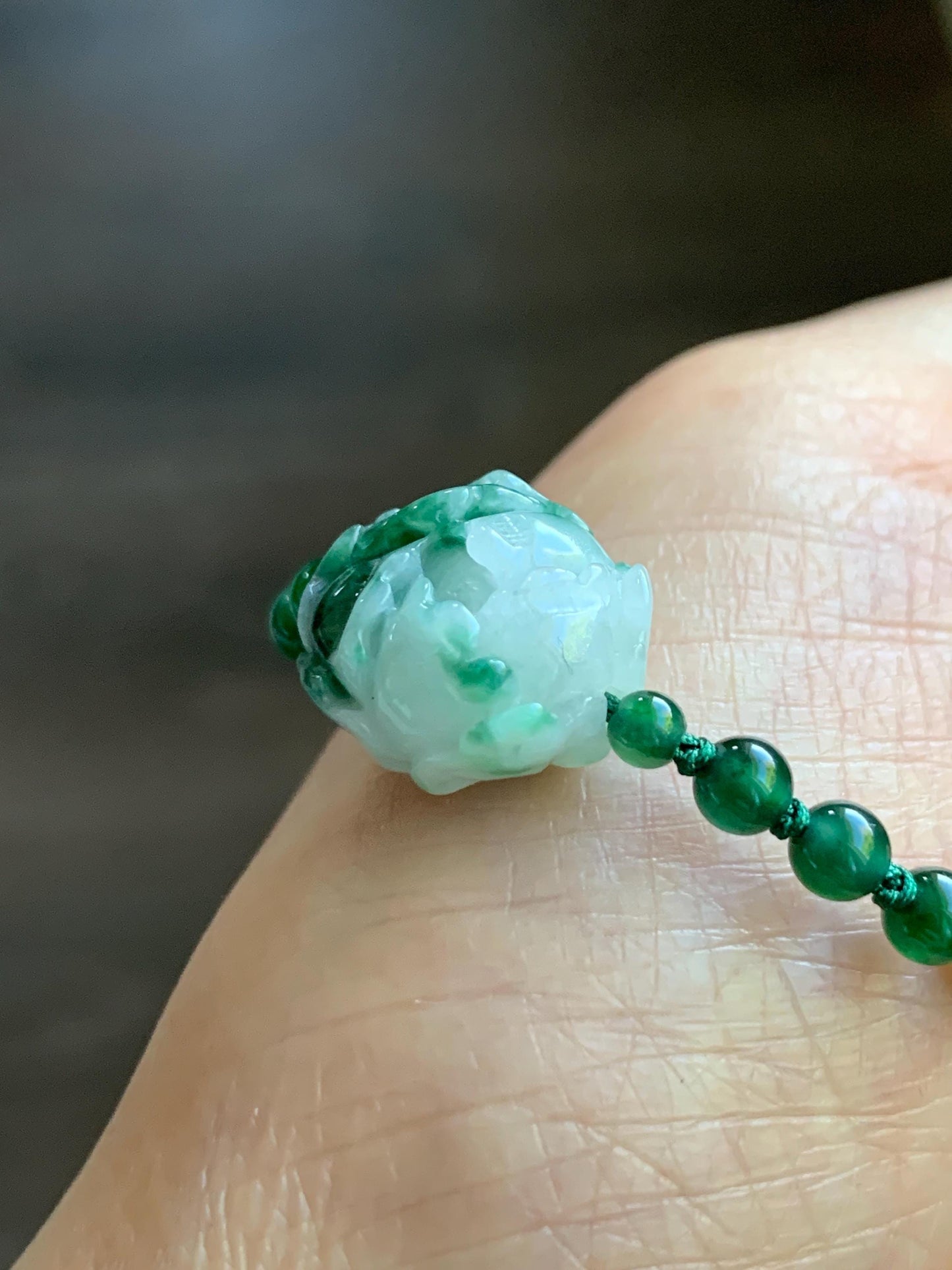 Natural Grade A Guatemalan Icy Vibrant Green Jadeite Petite Beads Peony Flower Charm Beaded Bracelet Sterling Silver 6”-7” 天然冰危绿翡翠小珠手串WLM310