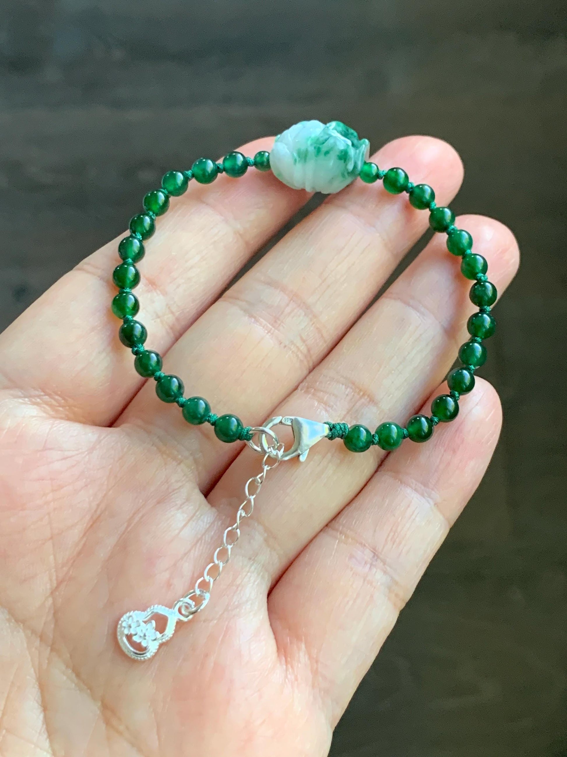 Natural Grade A Guatemalan Icy Vibrant Green Jadeite Petite Beads Peony Flower Charm Beaded Bracelet Sterling Silver 6”-7” 天然冰危绿翡翠小珠手串WLM310