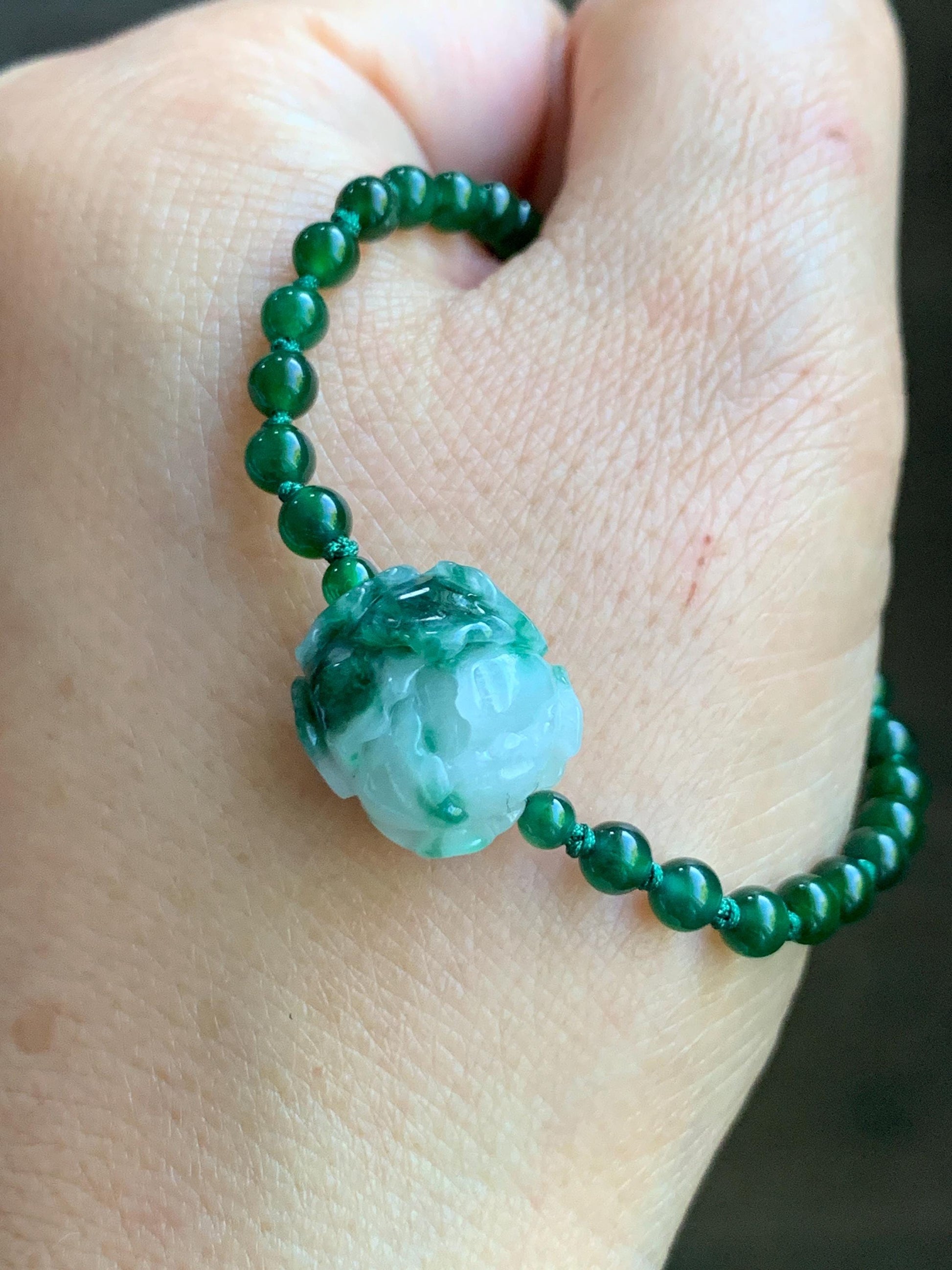 Natural Grade A Guatemalan Icy Vibrant Green Jadeite Petite Beads Peony Flower Charm Beaded Bracelet Sterling Silver 6”-7” 天然冰危绿翡翠小珠手串WLM310