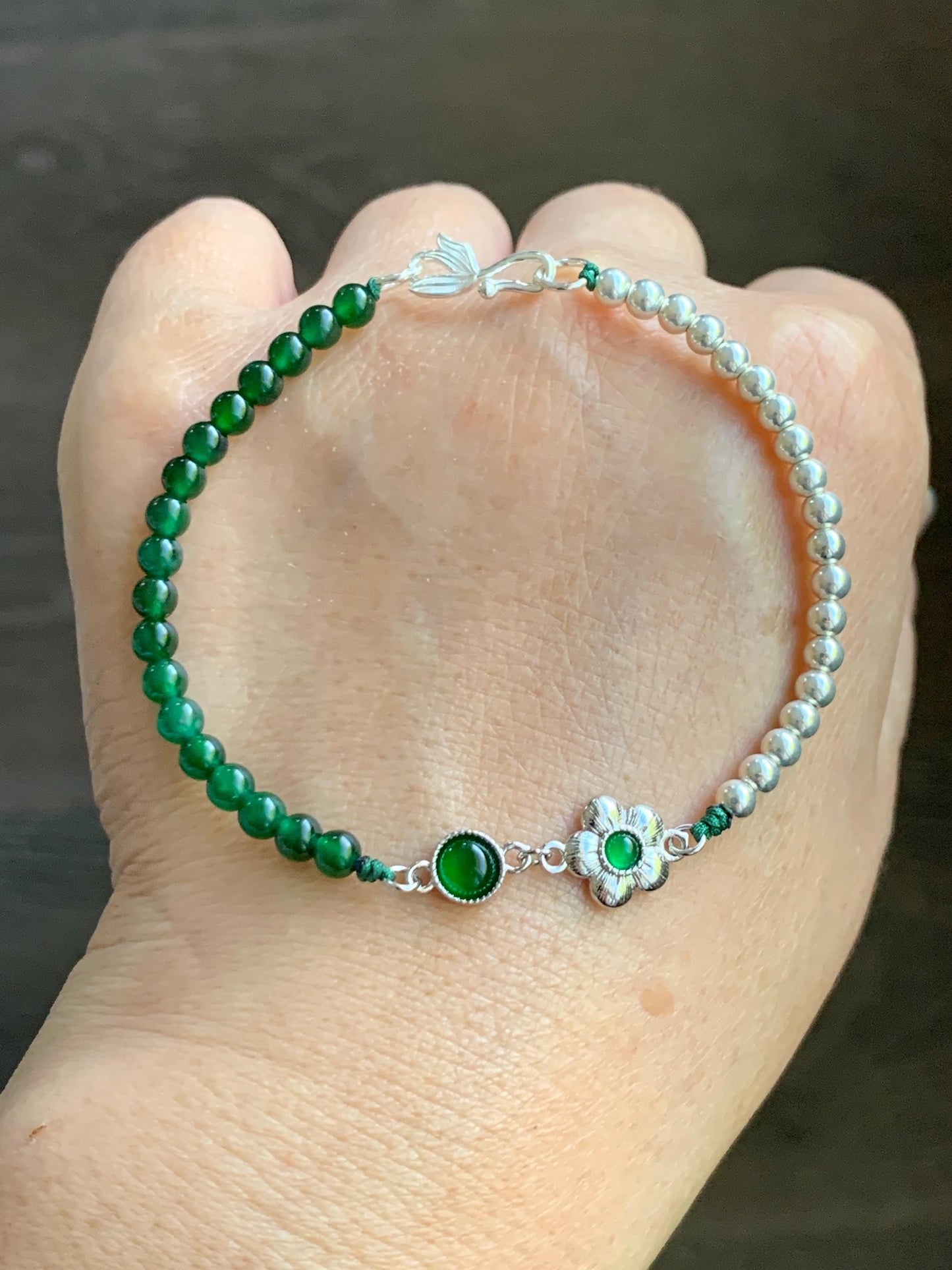 Natural Grade A Guatemalan Icy Vibrant Green Jadeite Petite Beads Cherry Blossom Charm Beaded Bracelet Sterling Silver 7” 天然冰危绿翡翠小珠手串 BSB204