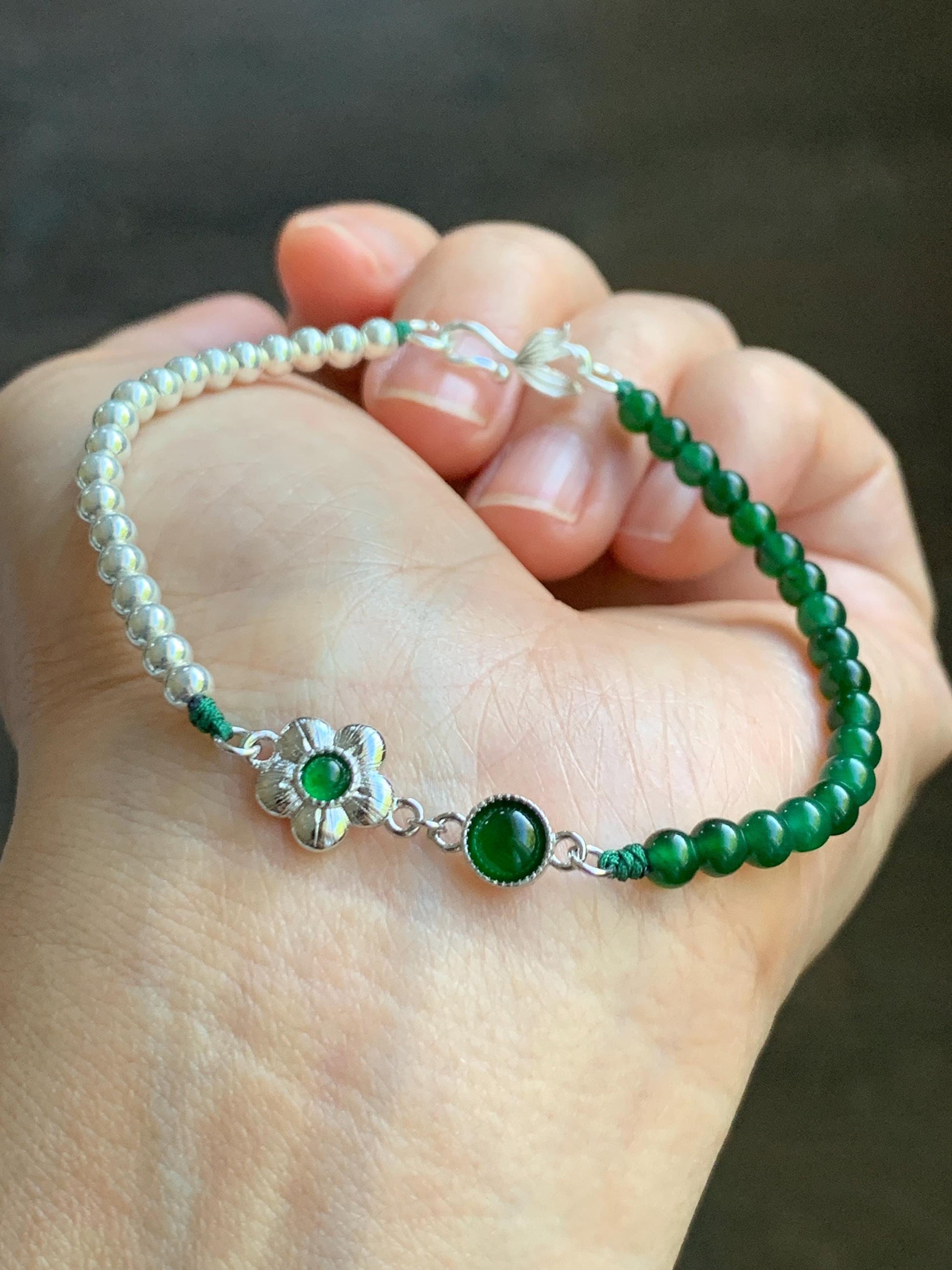 Natural Grade A Guatemalan Icy Vibrant Green Jadeite Petite Beads Cherry Blossom Charm Beaded Bracelet Sterling Silver 7” 天然冰危绿翡翠小珠手串 BSB204