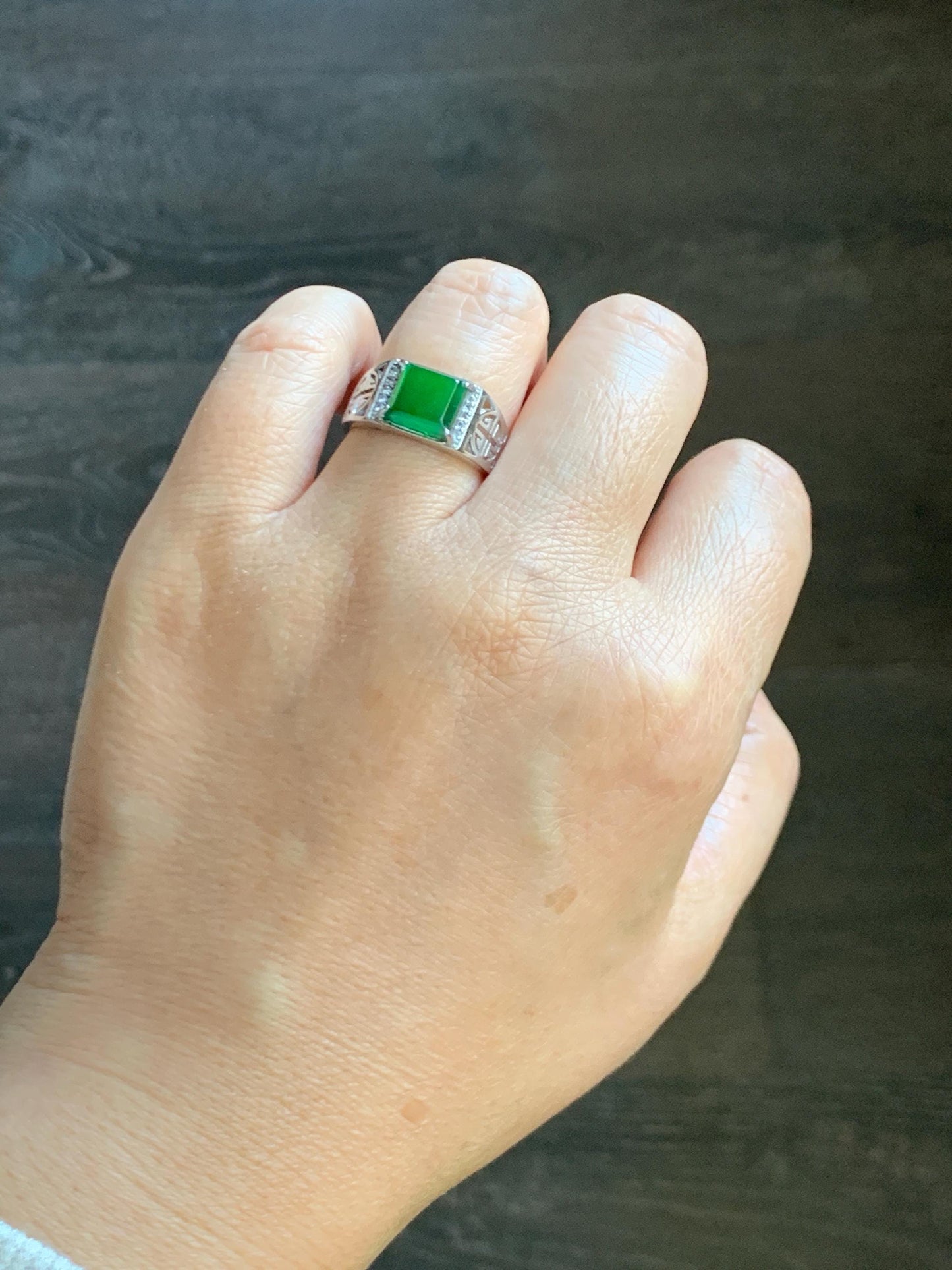 Natural Grade A Guatemalan Icy Highly Translucent Vibrant Green Jade Jadeite Saddle Ring Sterling Silver Adjustable 天然冰危绿翡翠马鞍银镶戒指 WLA248B