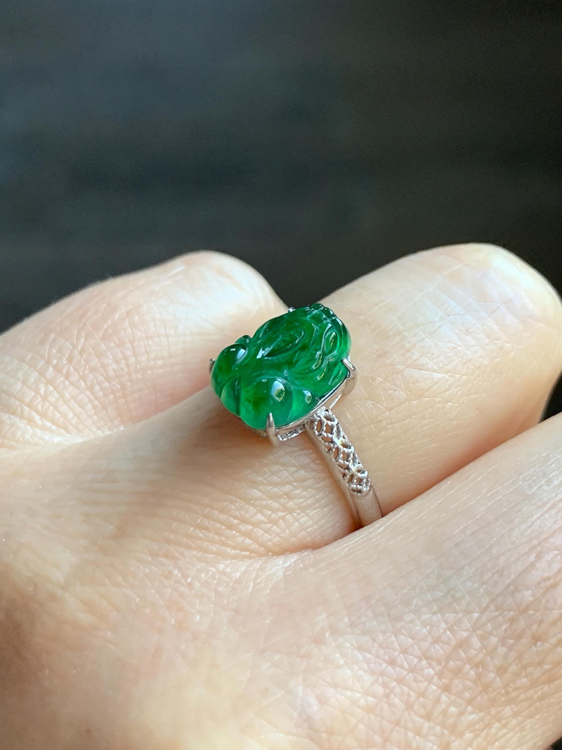 Natural Grade A Guatemalan Icy Translucent Vibrant Green Jade Jadeite Pixiu Ring Sterling Silver Size 7 Adjustable 天然冰危绿翡翠貔貅银镶戒指 WLX160E