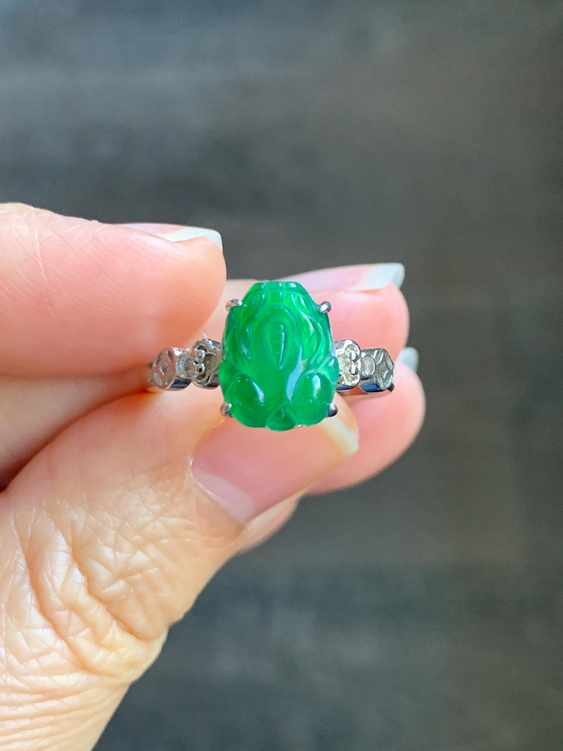 Natural Grade A Guatemalan Icy Translucent Vibrant Green Jade Jadeite Pixiu Ring Sterling Silver Size 7 Adjustable 天然冰危绿翡翠貔貅银镶戒指 WLX160F