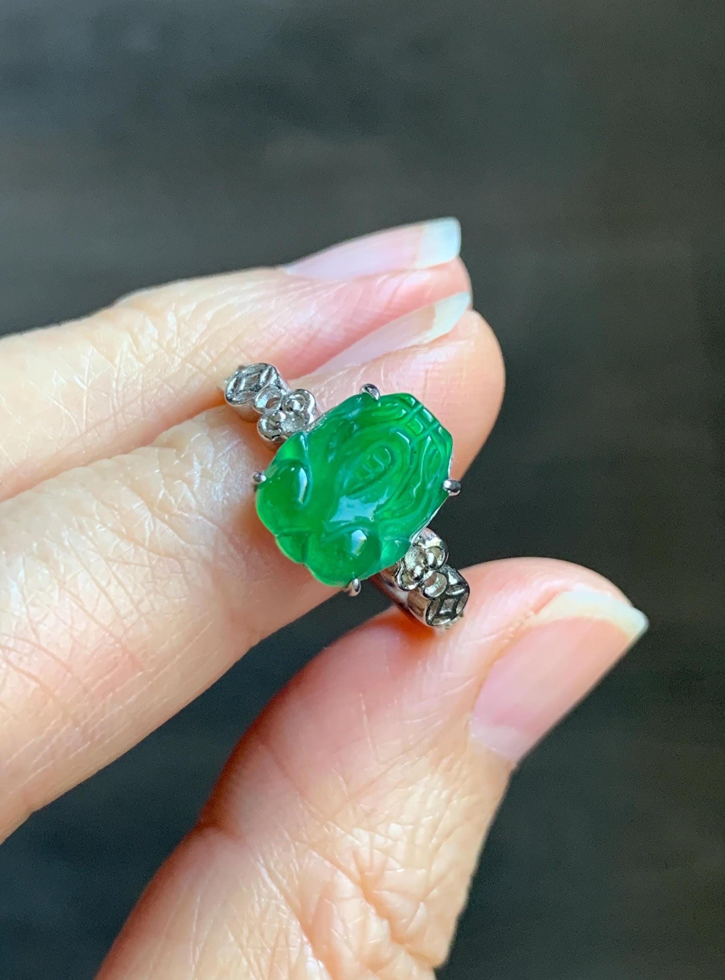 Natural Grade A Guatemalan Icy Translucent Vibrant Green Jade Jadeite Pixiu Ring Sterling Silver Size 7 Adjustable 天然冰危绿翡翠貔貅银镶戒指 WLX160F