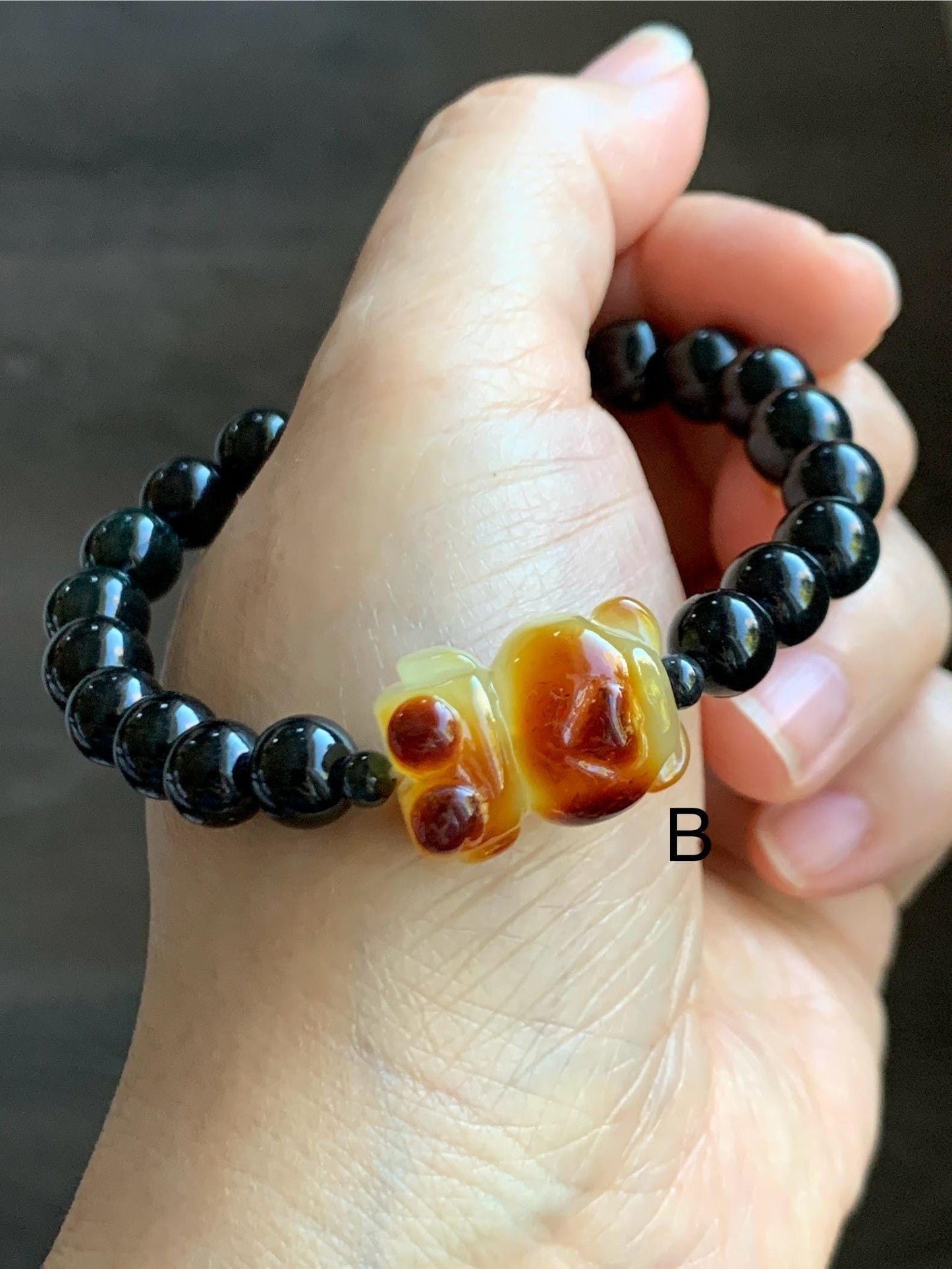 Natural Grade A Opaque Black Jade Jadeite Beads Natural Tree Resin Carved Teddy Bear Beaded Bracelet 7” 7.25” Stretchy 天然墨翠圆珠蜜蜡爱心小熊手串 HPB