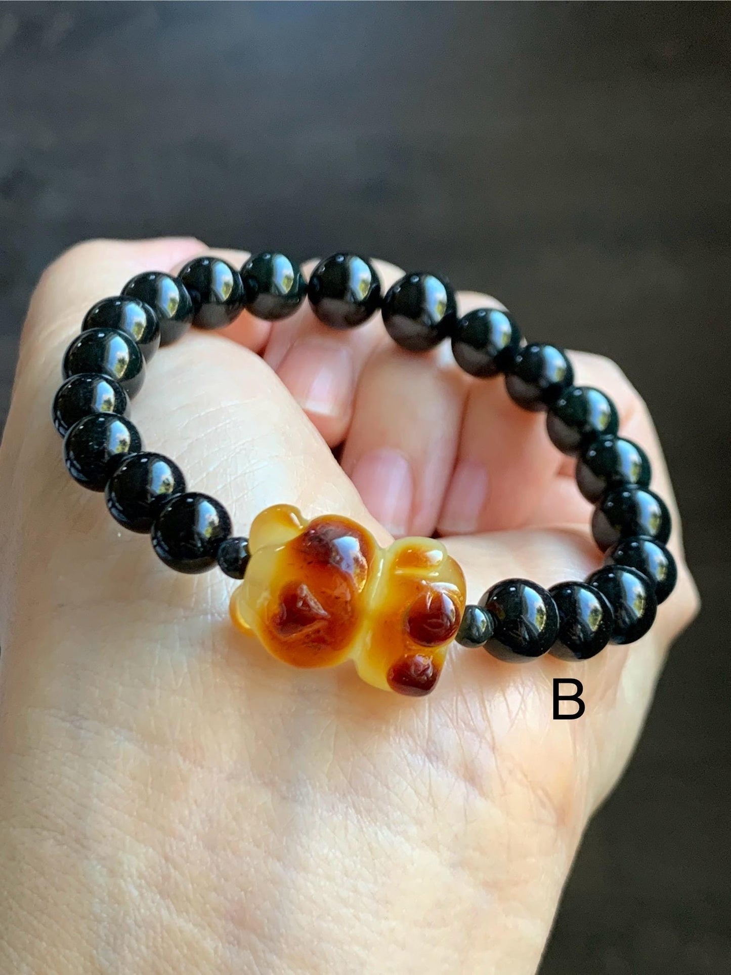 Natural Grade A Opaque Black Jade Jadeite Beads Natural Tree Resin Carved Teddy Bear Beaded Bracelet 7” 7.25” Stretchy 天然墨翠圆珠蜜蜡爱心小熊手串 HPB