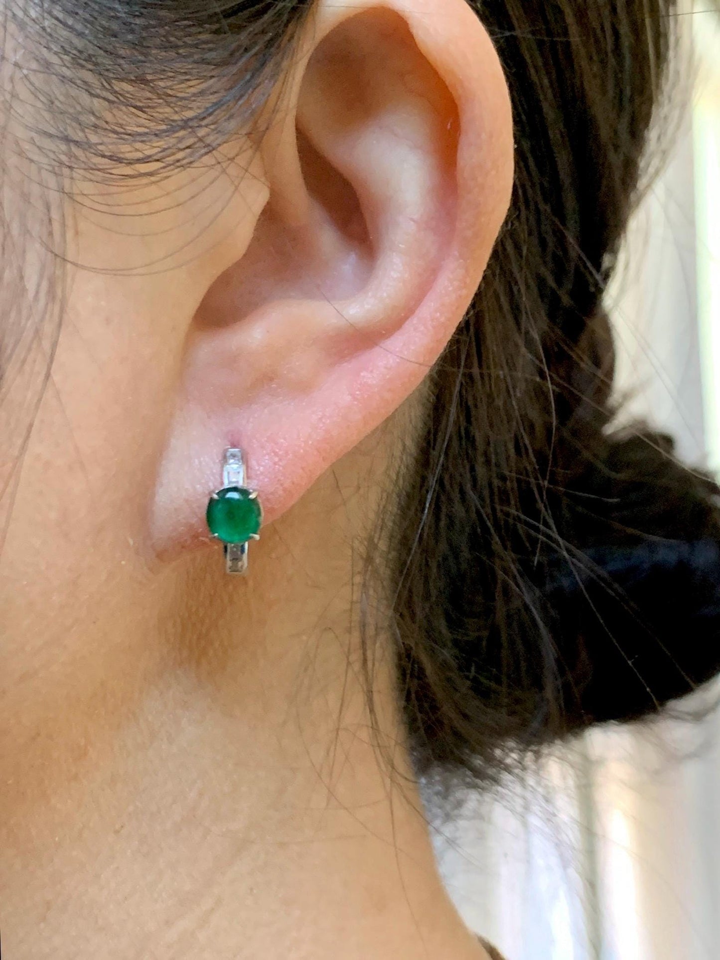 Natural Grade A Guatemalan Icy Translucent Rich Green Jade Jadeite Solitaire Style Huggie Hoop Earrings Sterling Silver 天然冰危绿翡翠镶嵌耳包 WLL77