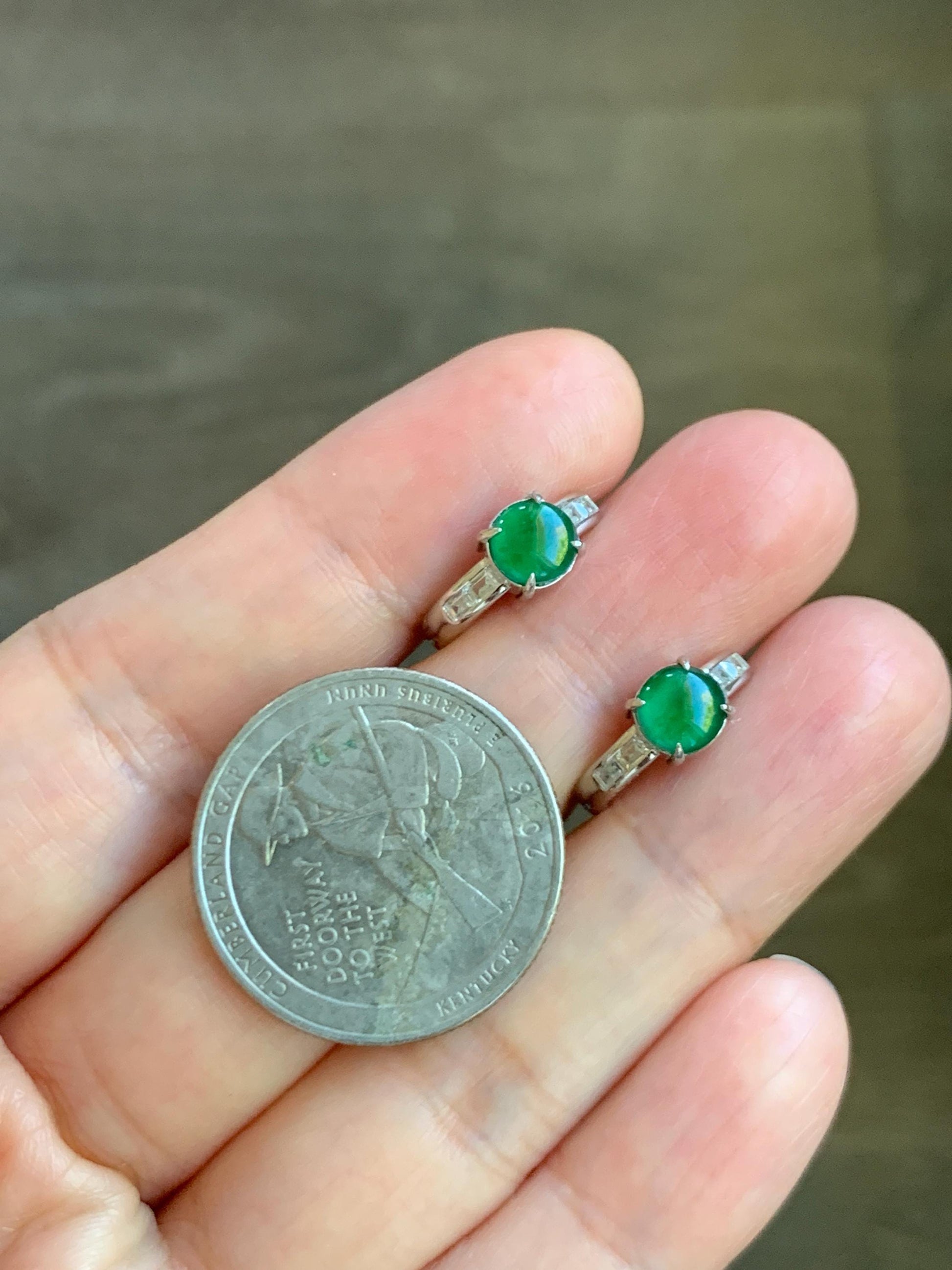 Natural Grade A Guatemalan Icy Translucent Rich Green Jade Jadeite Solitaire Style Huggie Hoop Earrings Sterling Silver 天然冰危绿翡翠镶嵌耳包 WLL77