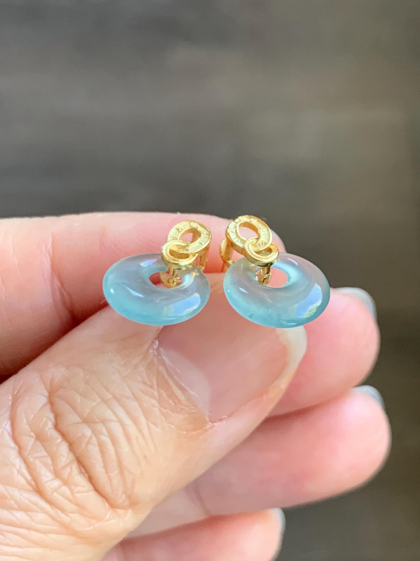 Natural Grade A Guatemalan Icy Highly Translucent Pastel Blue Jade Jadeite Princess Donut Stud Earrings Sterling Silver 天然冰危淡蓝翡翠公主扣耳钉WGZ66J