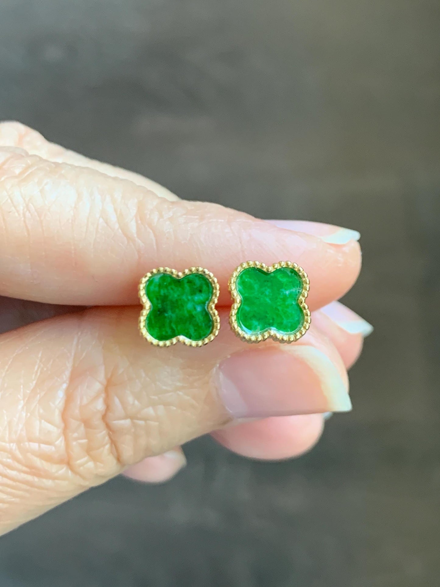 Natural Grade A Vibrant Green Jade Jadeite Clover Leaf Stud Earrings S925 Sterling Silver Yellow Gold Overlay 天然阳绿花青翡翠四叶草贝母银镶耳钉 C