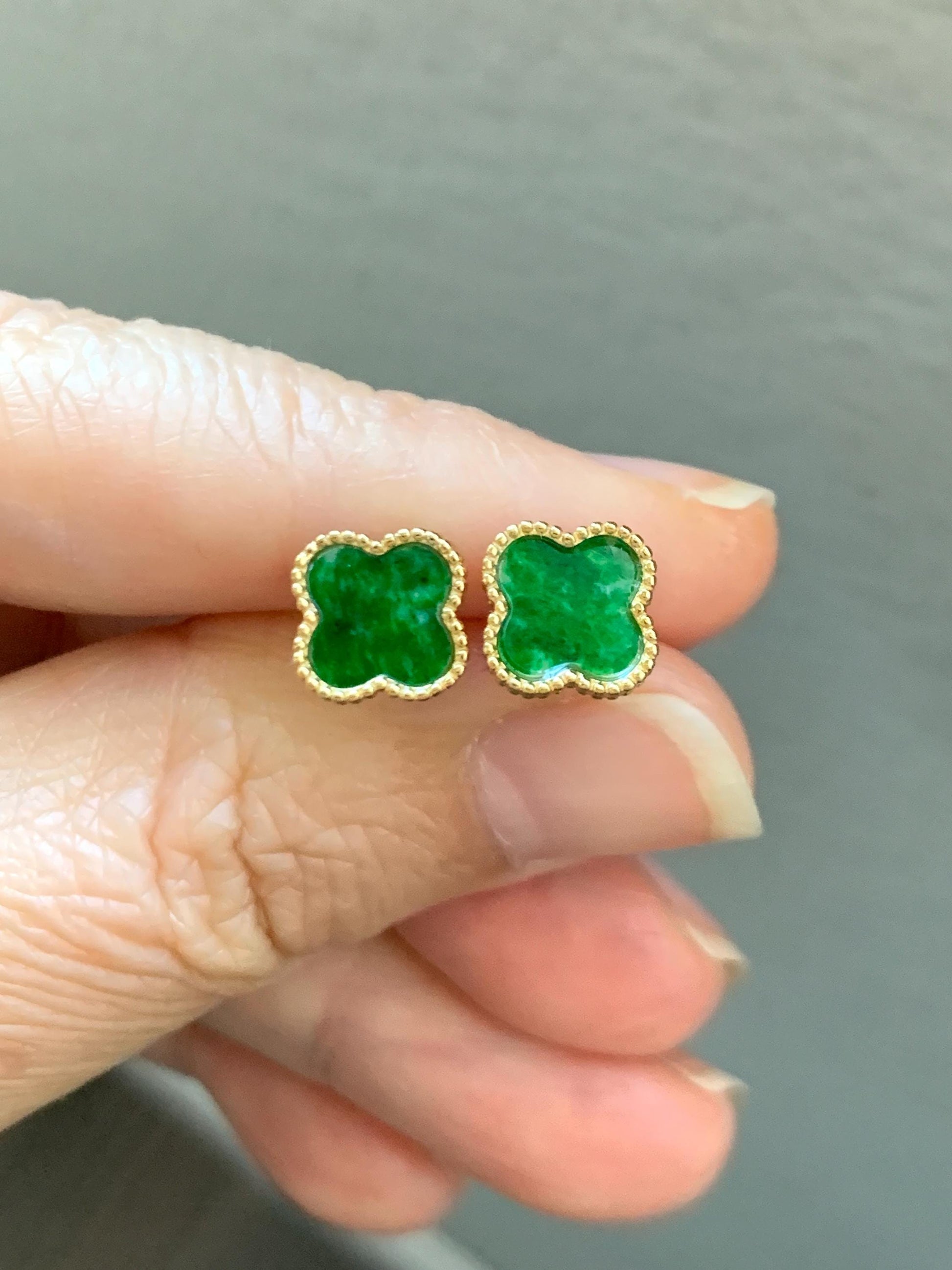 Natural Grade A Vibrant Green Jade Jadeite Clover Leaf Stud Earrings S925 Sterling Silver Yellow Gold Overlay 天然阳绿花青翡翠四叶草贝母银镶耳钉 C