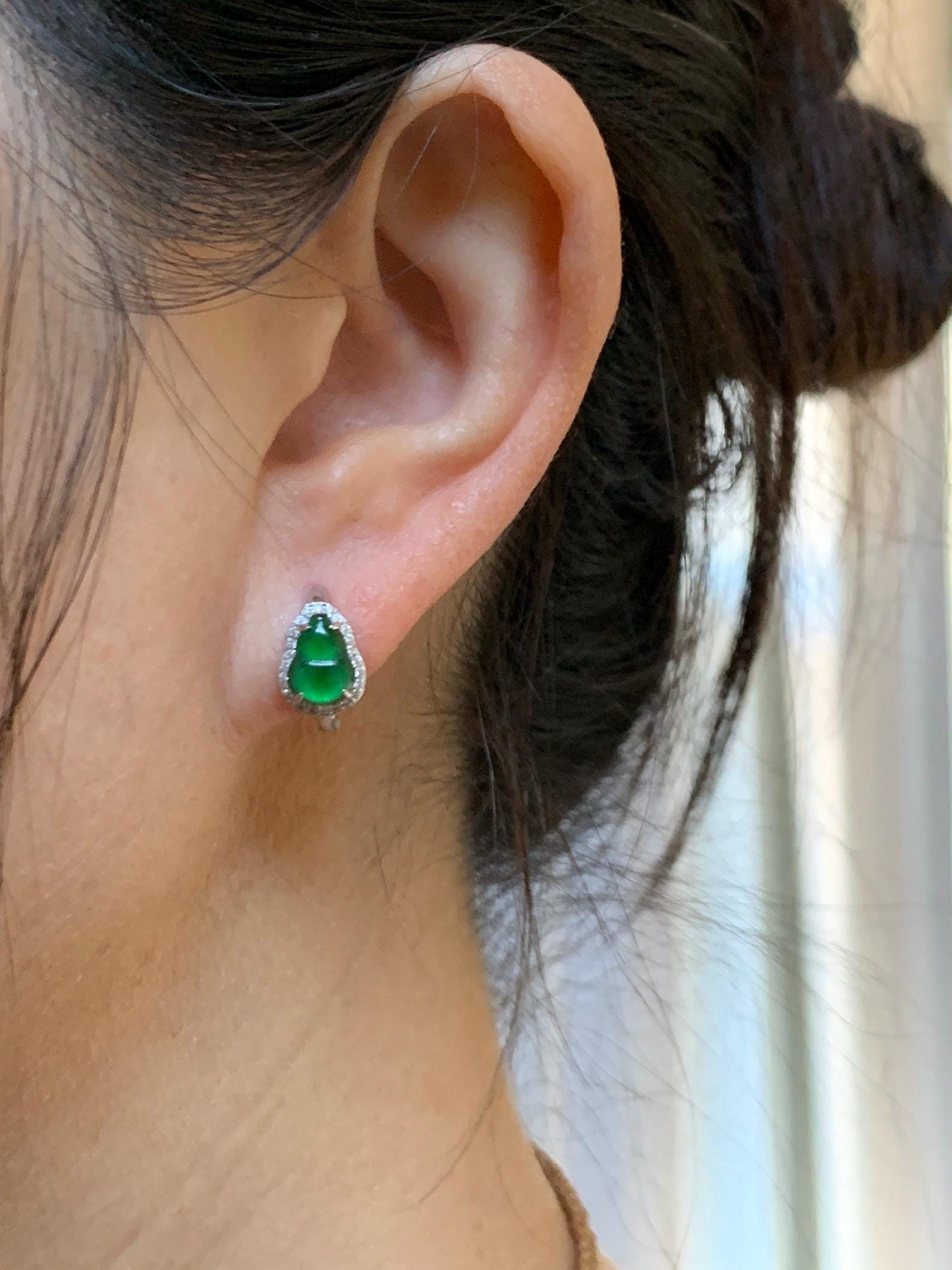 Natural Grade A Guatemalan Icy Translucent Vibrant Green Jade Jadeite Gourd Hulu Hoop Huggie Earrings Sterling Silver 天然冰危绿翡翠葫芦银镶耳包 WDH110