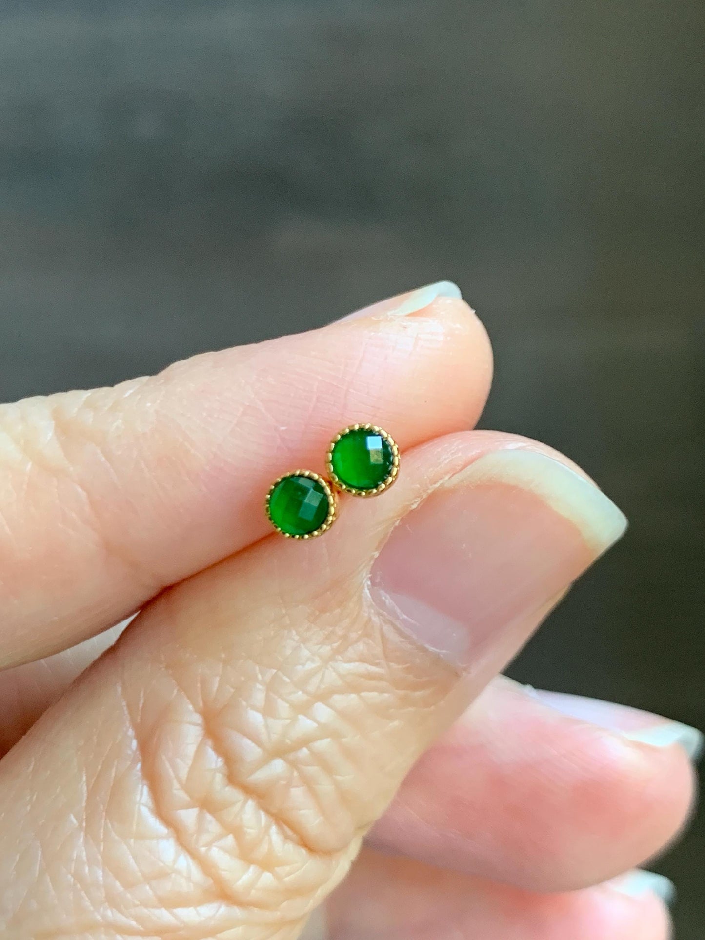 Natural Grade A Guatemalan Icy Translucent Vibrant Green Jade Jadeite Faceted Petite Stud Earrings Sterling Silver 天然冰危绿翡翠切割面耳钉 QGW105B