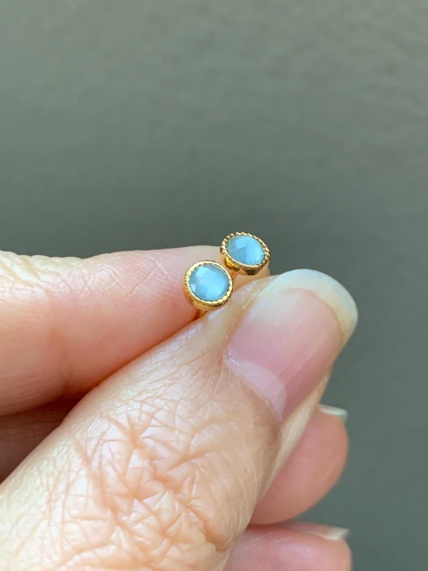 Natural Grade A Guatemalan Icy Translucent Pastel Blue Jade Jadeite Faceted Petite Stud Earrings Sterling Silver 天然冰危浅蓝翡翠切割面耳钉 QGW105C