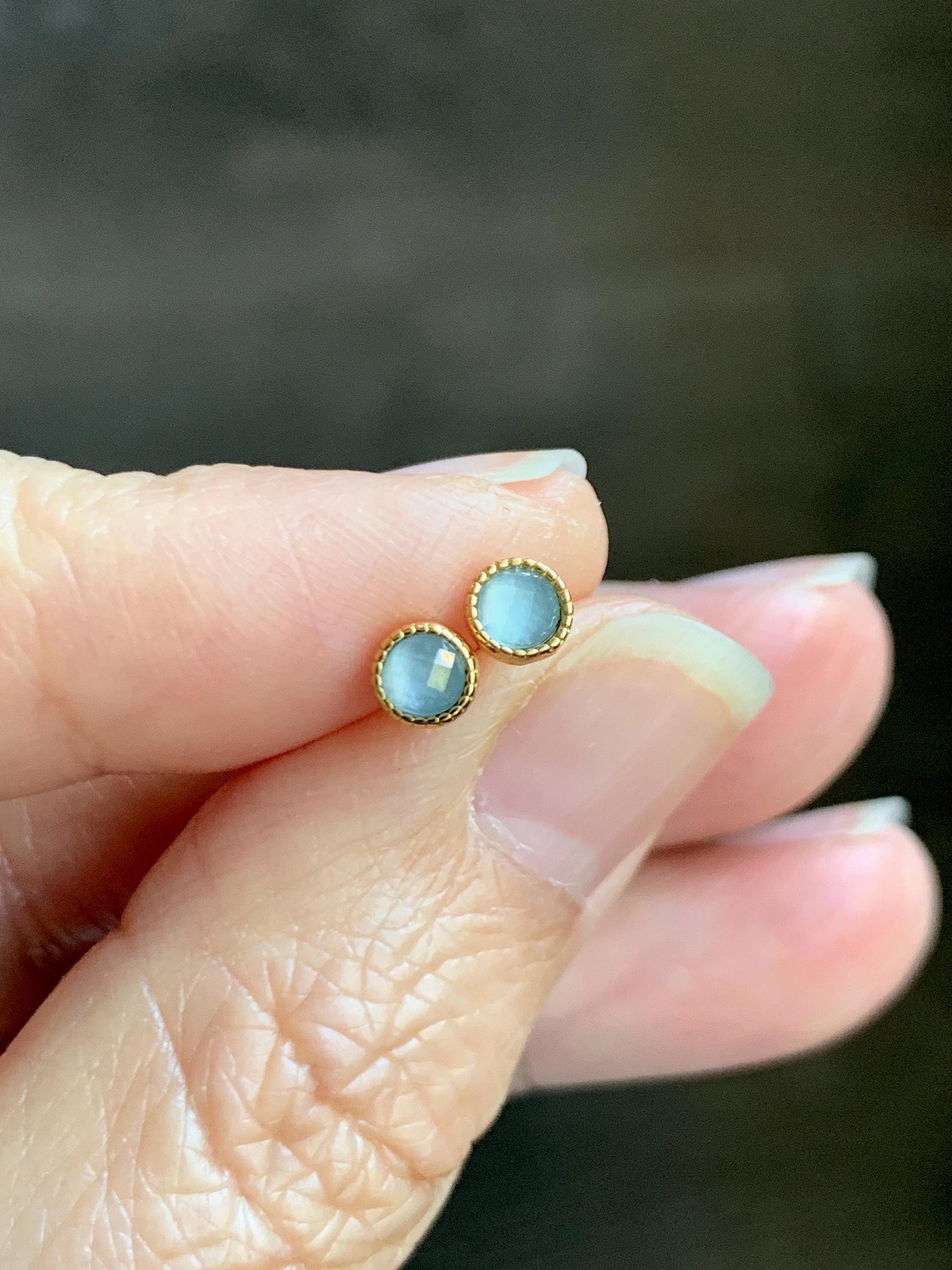 Natural Grade A Guatemalan Icy Translucent Pastel Blue Jade Jadeite Faceted Petite Stud Earrings Sterling Silver 天然冰危浅蓝翡翠切割面耳钉 QGW105C
