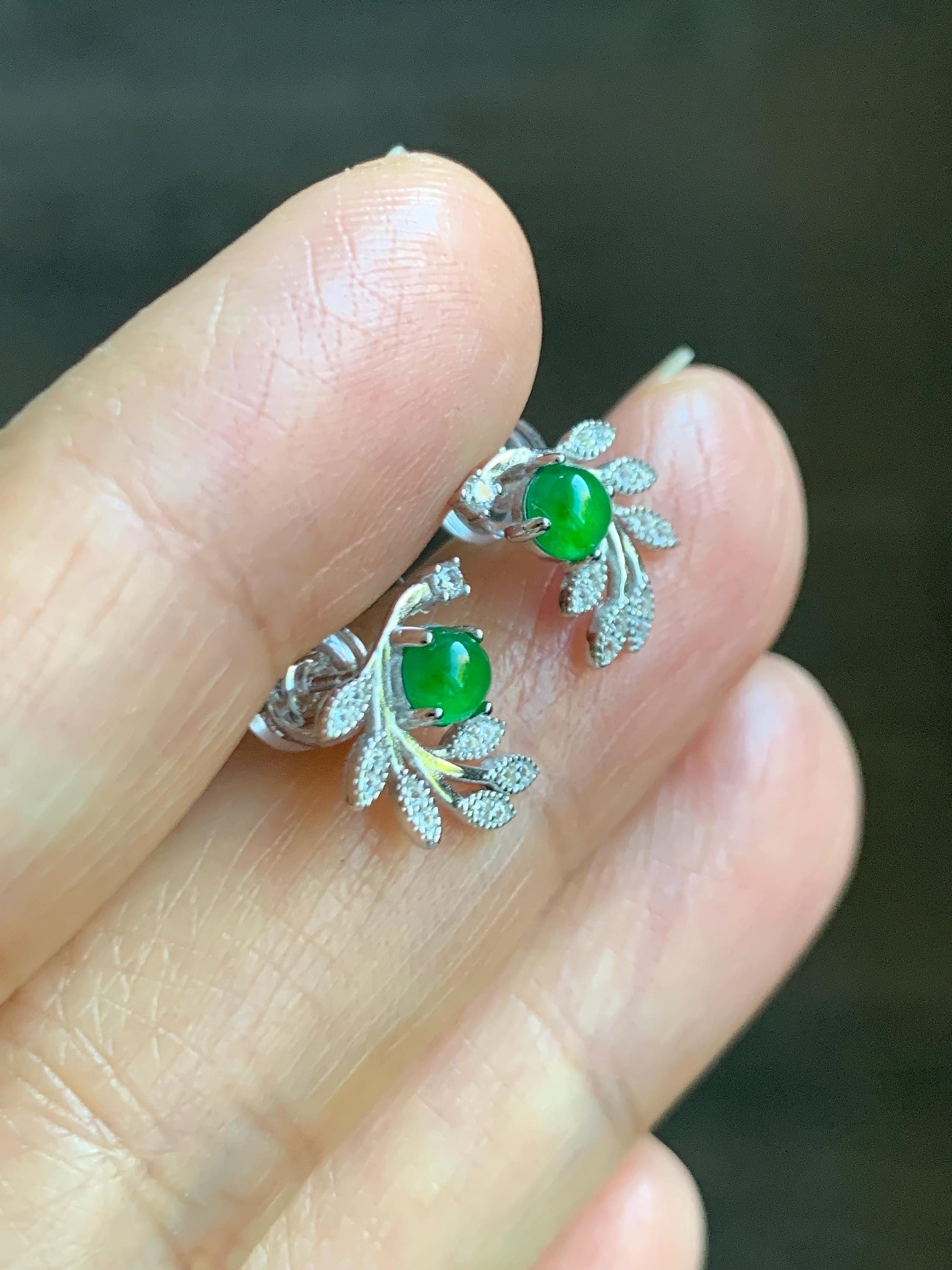 Natural Grade A Guatemalan Icy Translucent Vibrant Green Jade Jadeite Stud Earrings Sterling Silver 天然冰危绿翡翠耳钉 WXH55