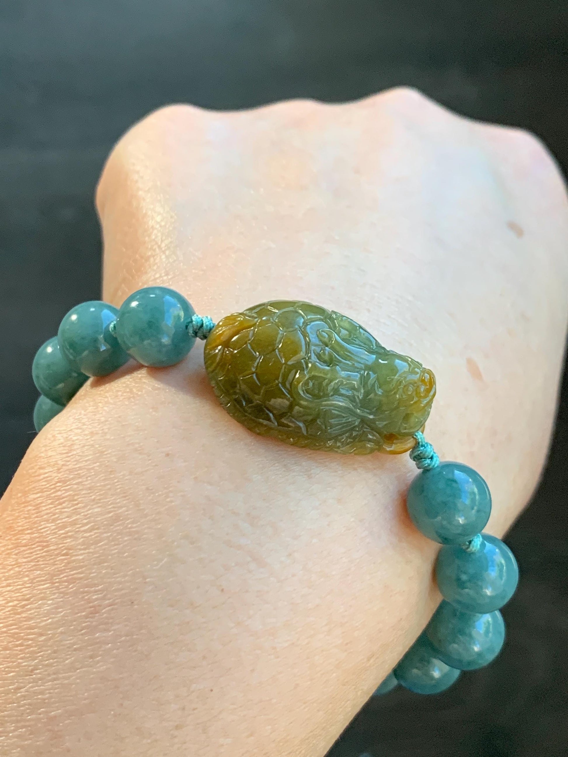 Natural Grade A Guatemalan Translucent Yellow Marbled Jade Jadeite Dragon Turtle Dark Teal Beaded Bracelet 7.75” 33g 天然冰危茶黄翡翠龙龟危蓝圆珠手串 WLG-L