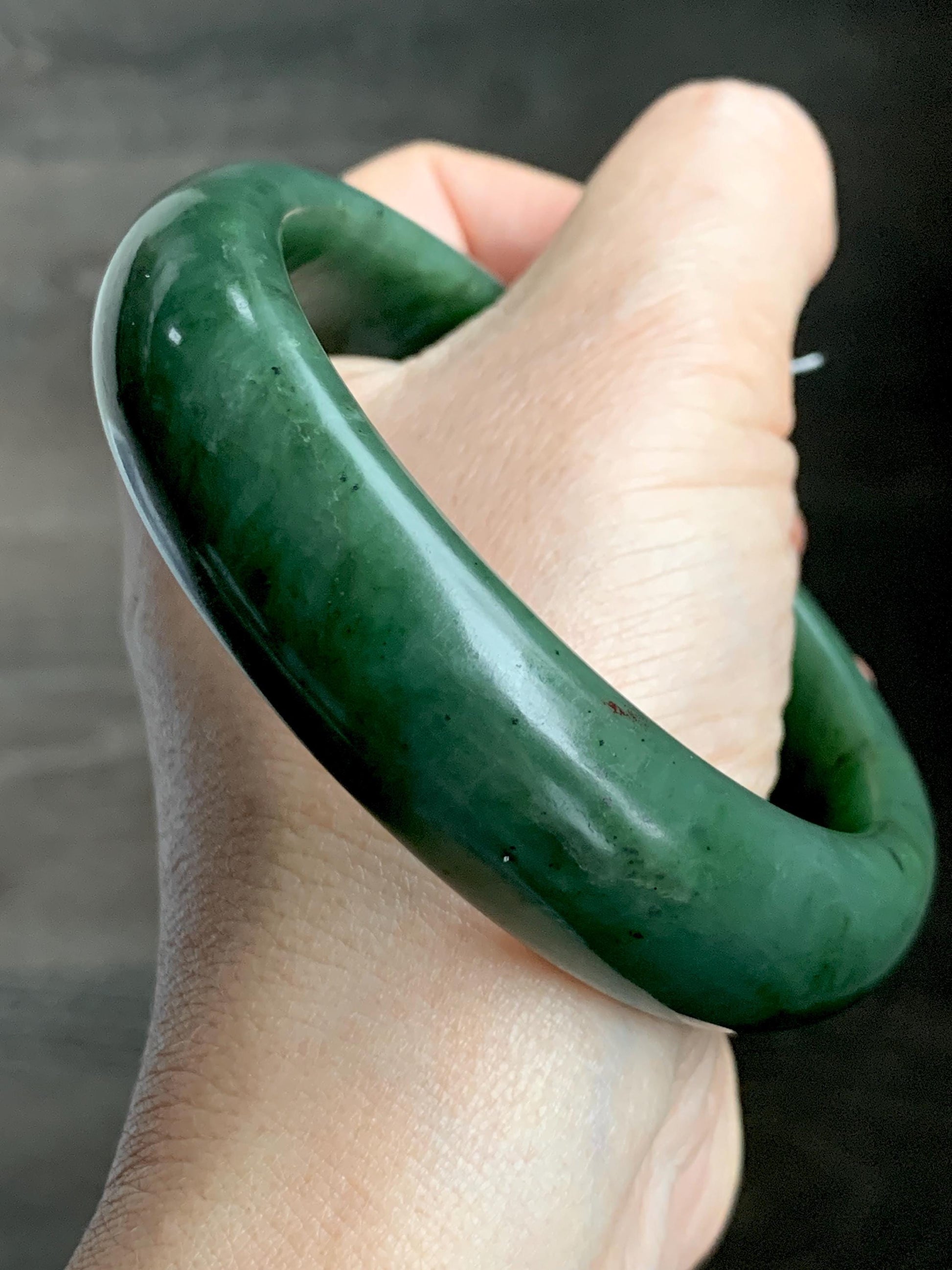 Certified Natural Nephrite Jade Translucent Dark Green Bangle Bracelet 62.89mm 7.75” 107g 天然和田玉菠菜绿轮胎宽手镯 156
