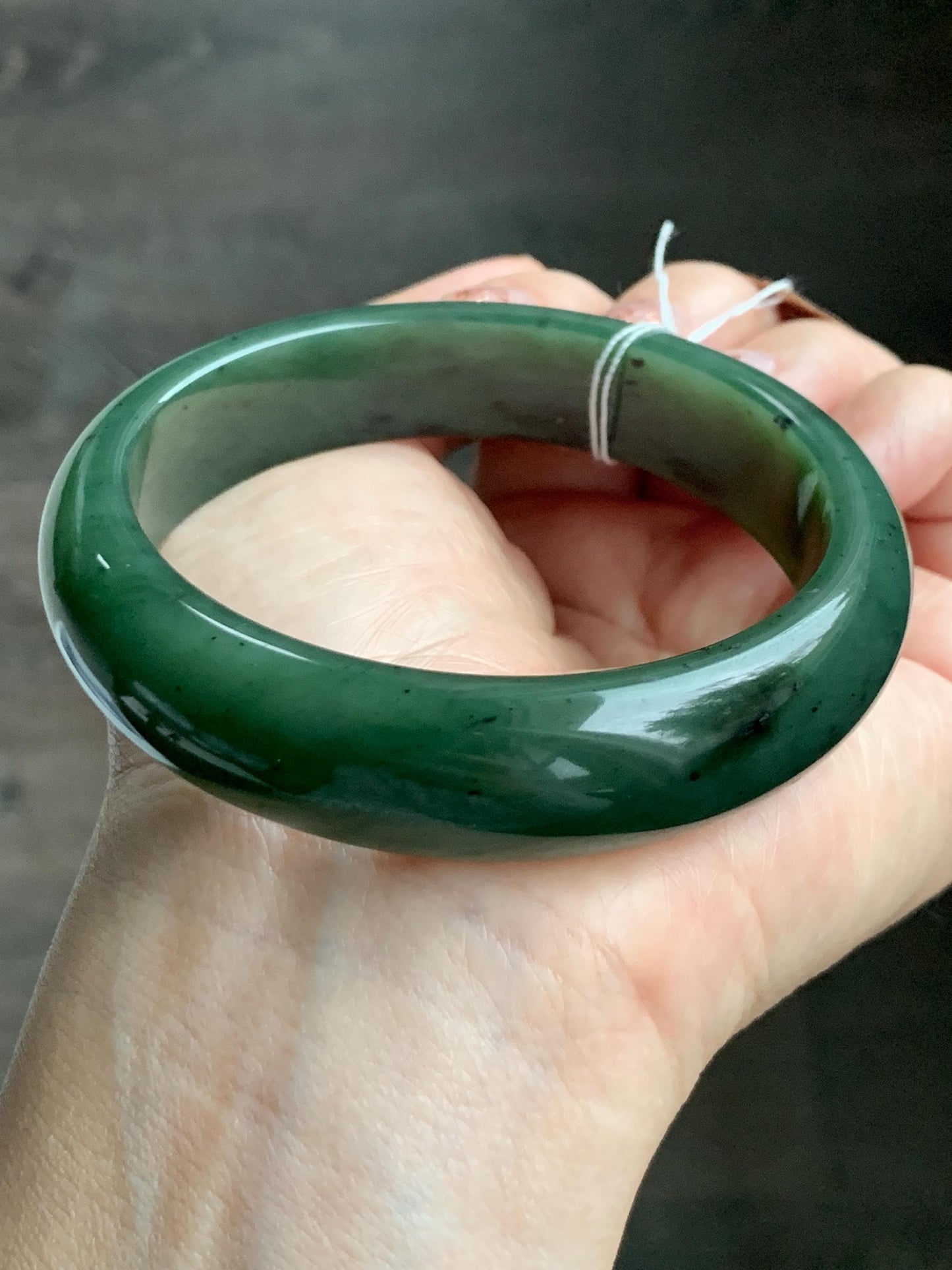 Certified Natural Nephrite Jade Translucent Dark Green Bangle Bracelet 60.1mm 7.4” 81g 天然和田玉菠菜绿轮胎宽手镯 157