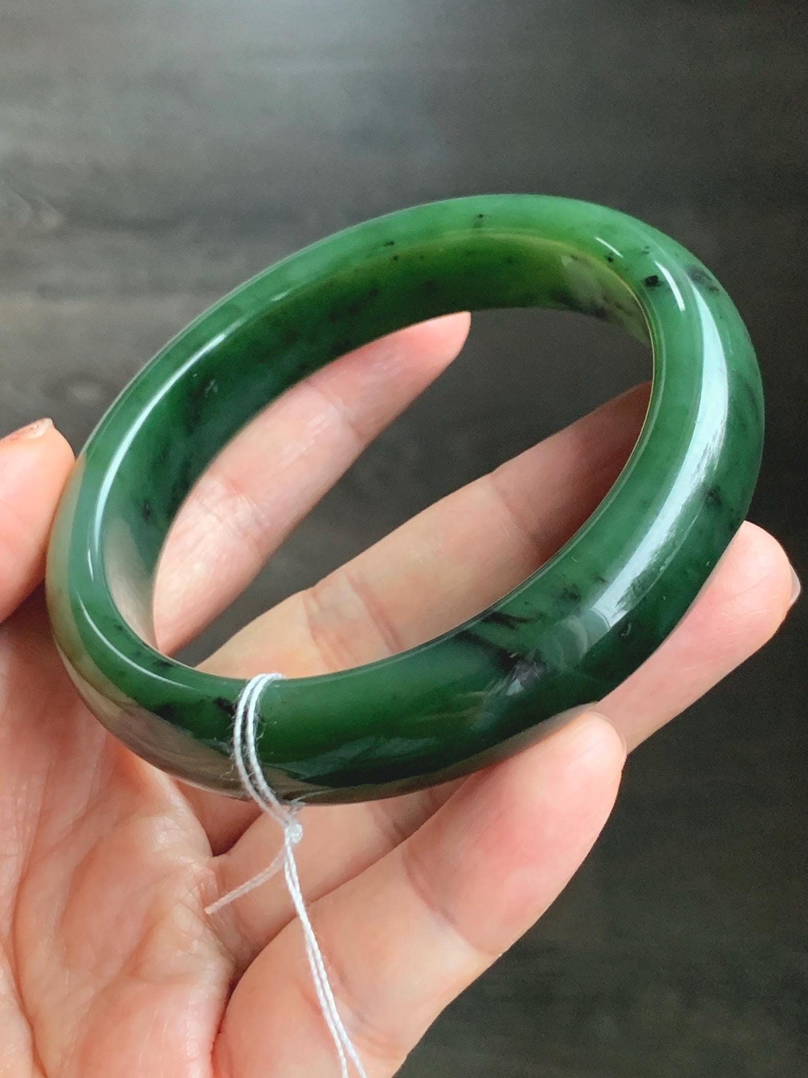 Certified Natural Nephrite Jade Translucent Dark Green Bangle Bracelet 58.7mm 7.25” 83g 天然和田玉菠菜绿轮胎宽手镯 152