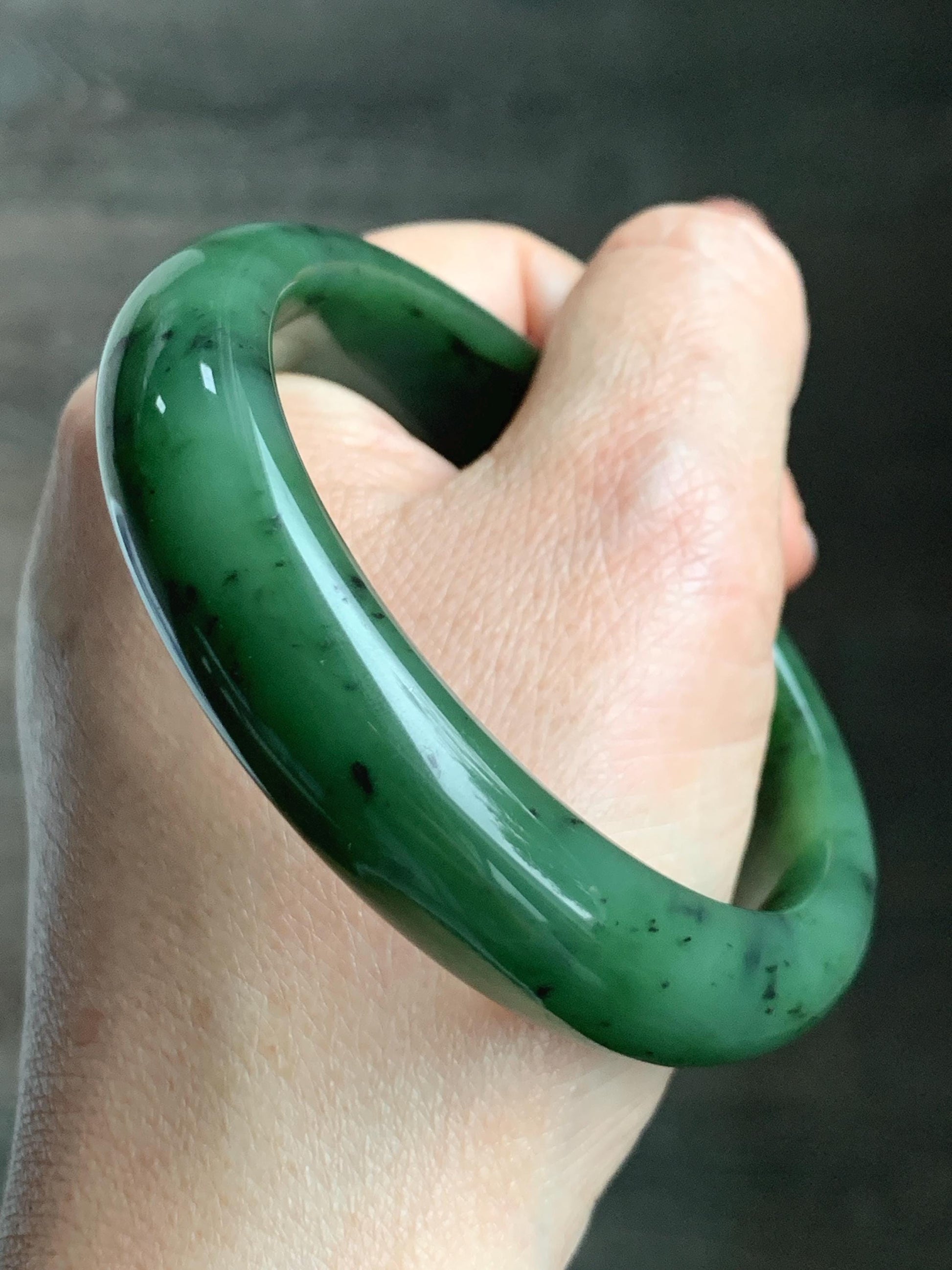 Certified Natural Nephrite Jade Translucent Dark Green Bangle Bracelet 58.7mm 7.25” 83g 天然和田玉菠菜绿轮胎宽手镯 152
