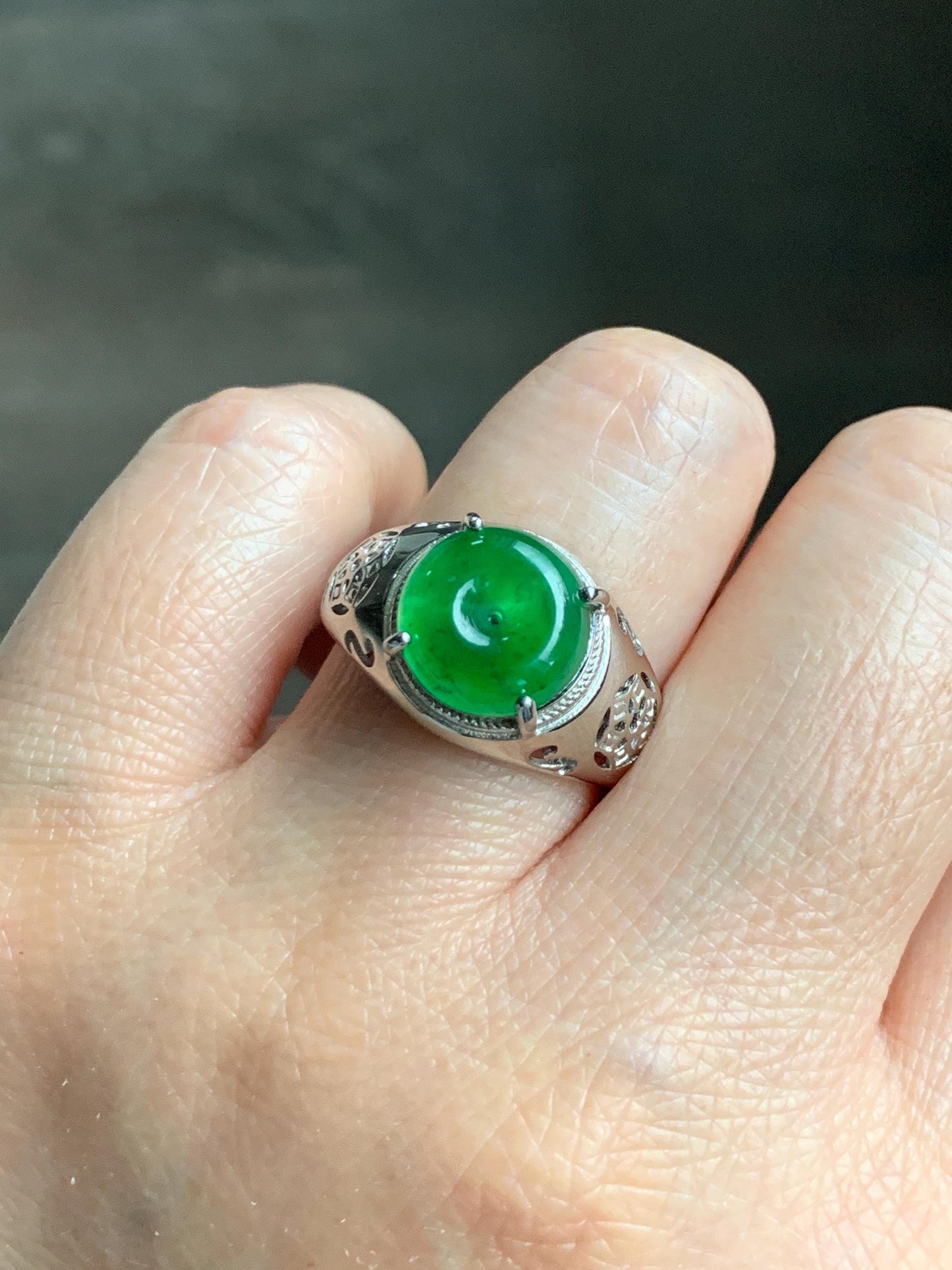 Natural Grade A Guatemalan Icy Vibrant Green Jade Jadeite Donut Ping An Kou Ring Sterling Silver Size 8.25 Adjustable 天然冰危绿翡翠平安扣银镶戒指 WLK165