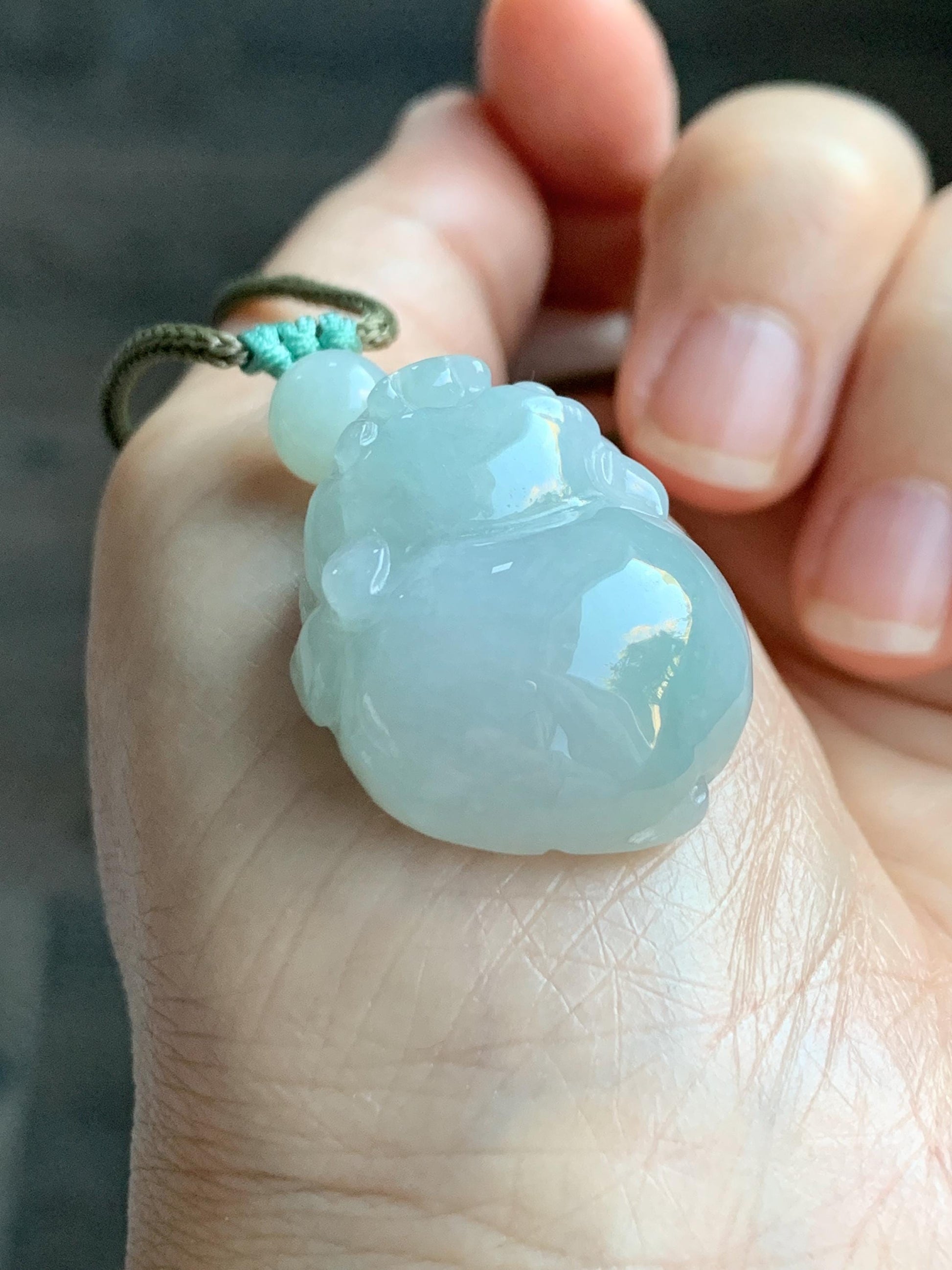 Natural Grade A Icy Translucent Paste Green Jade Jadeite Carved Three-legged Toad Pendant Rope Necklace 25.5” 17g 天然糯冰淡绿底翡翠肥三脚金蟾吊坠项链 SJC106