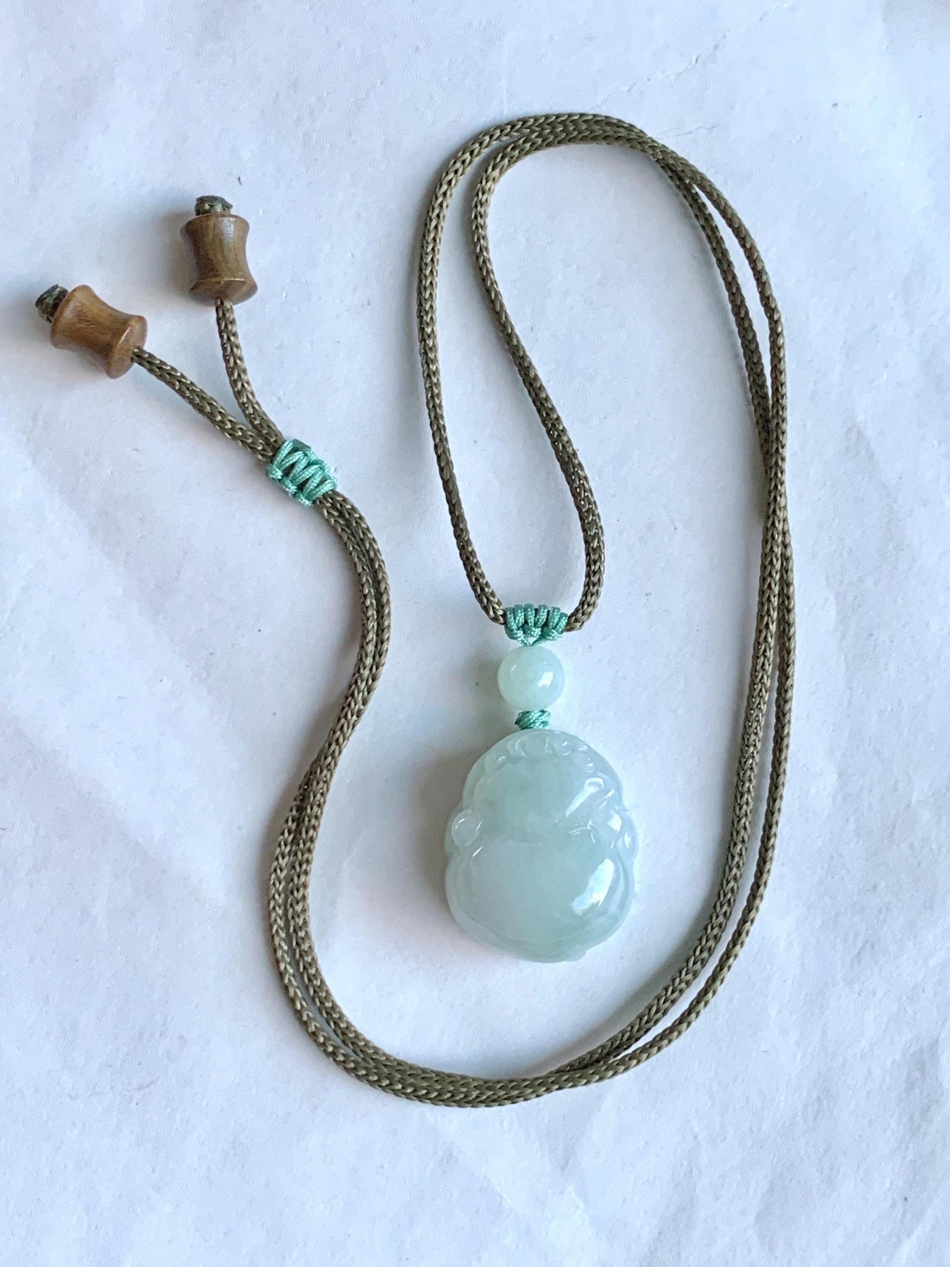 Natural Grade A Icy Translucent Paste Green Jade Jadeite Carved Three-legged Toad Pendant Rope Necklace 25.5” 17g 天然糯冰淡绿底翡翠肥三脚金蟾吊坠项链 SJC106