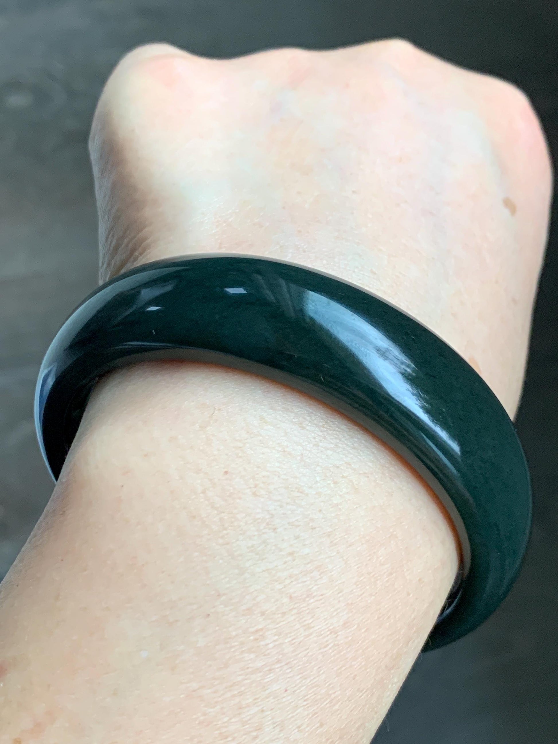Certified Natural Nephrite Jade Opaque Black Wide Bangle Bracelet 59.88mm 7.4” 97g 天然和田玉墨玉轮胎宽手镯 154