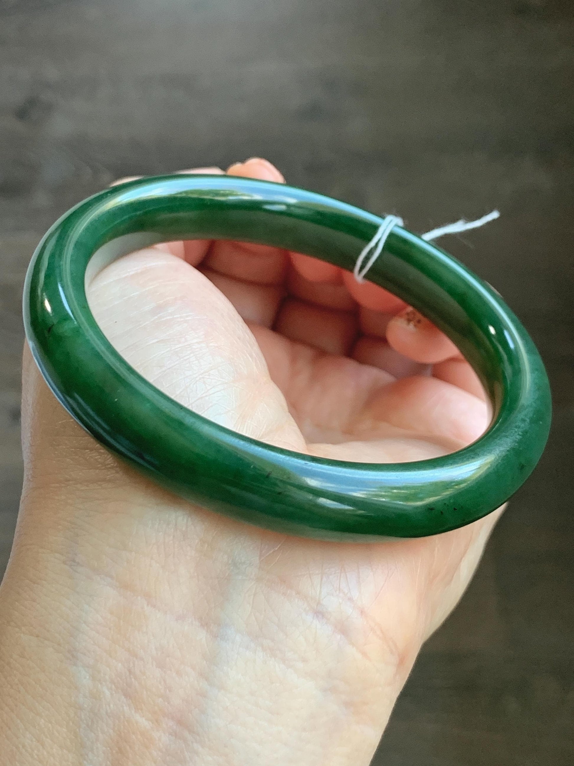 Certified Natural Nephrite Jade Translucent Dark Green Bangle Bracelet 63.5mm 7.85” 58g 天然和田玉菠菜绿轮胎宽手镯 150