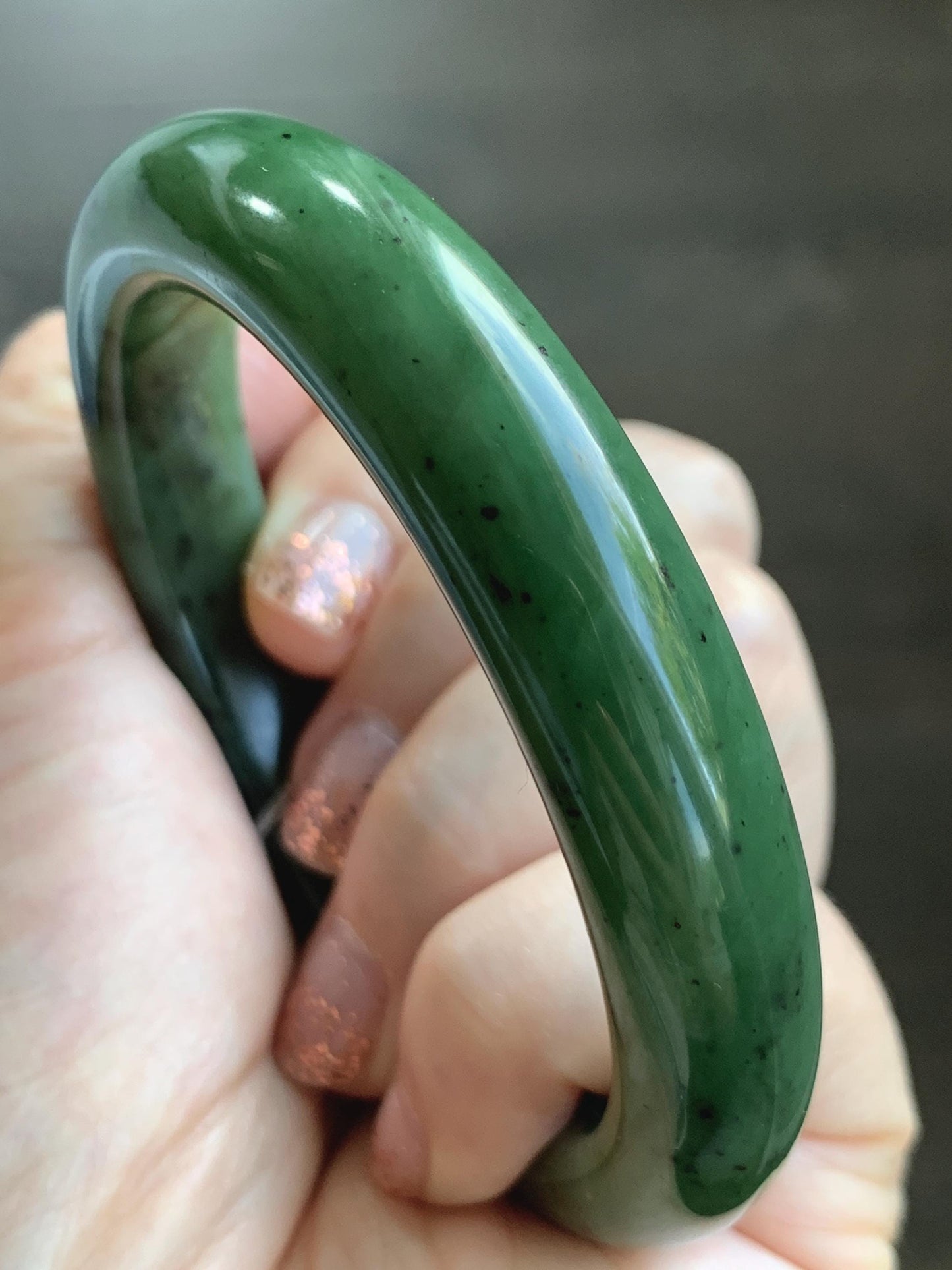 Certified Natural Nephrite Jade Translucent Dark Green Bangle Bracelet 58.6mm 7.25” 78g 天然和田玉菠菜绿轮胎宽手镯 153