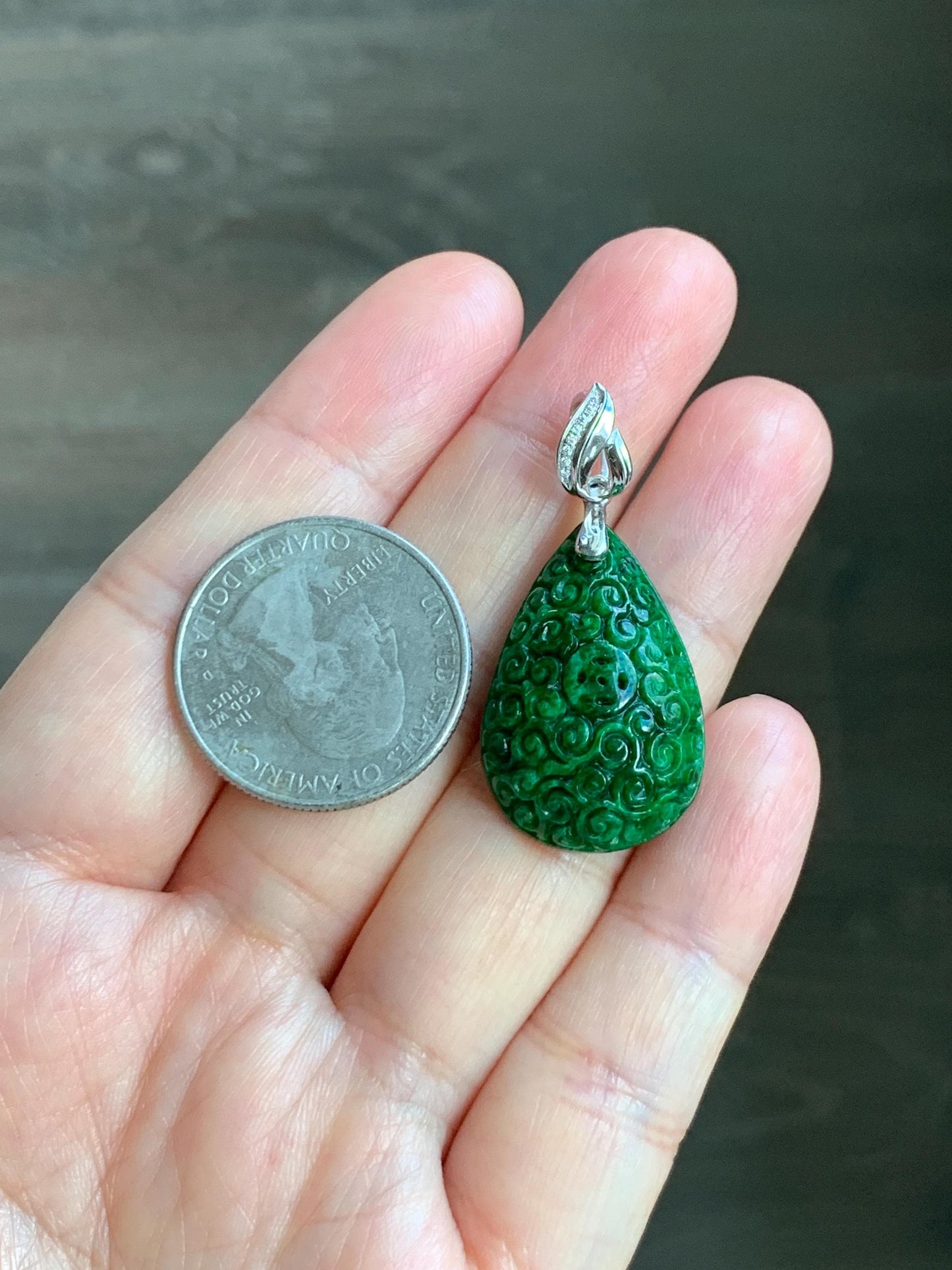 Certified Natural Grade A Intense “Hot” Green Jade Jadeite Engraved Teardrop Pendant 14K White Gold Moissanite 6g 天然满辣绿花青翡翠仿古雕水滴吊坠 160