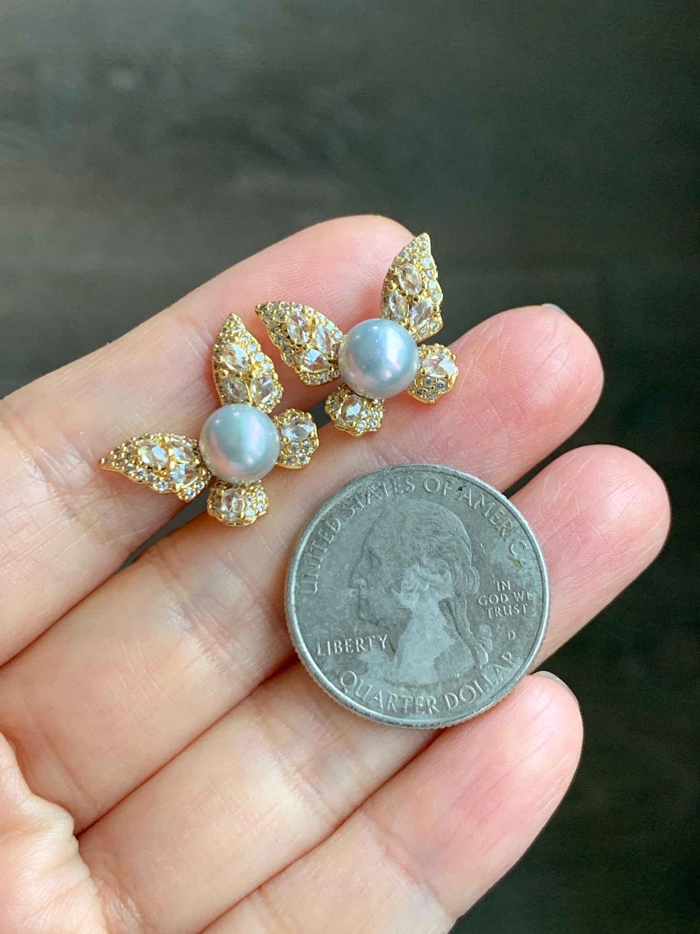 Natural Untreated Freshwater Button Pearl Silver Gray Butterfly Stud Earrings Sterling Silver Posts 7.4mm 天然淡水银灰珍珠蝴蝶纯银针包金耳钉 B